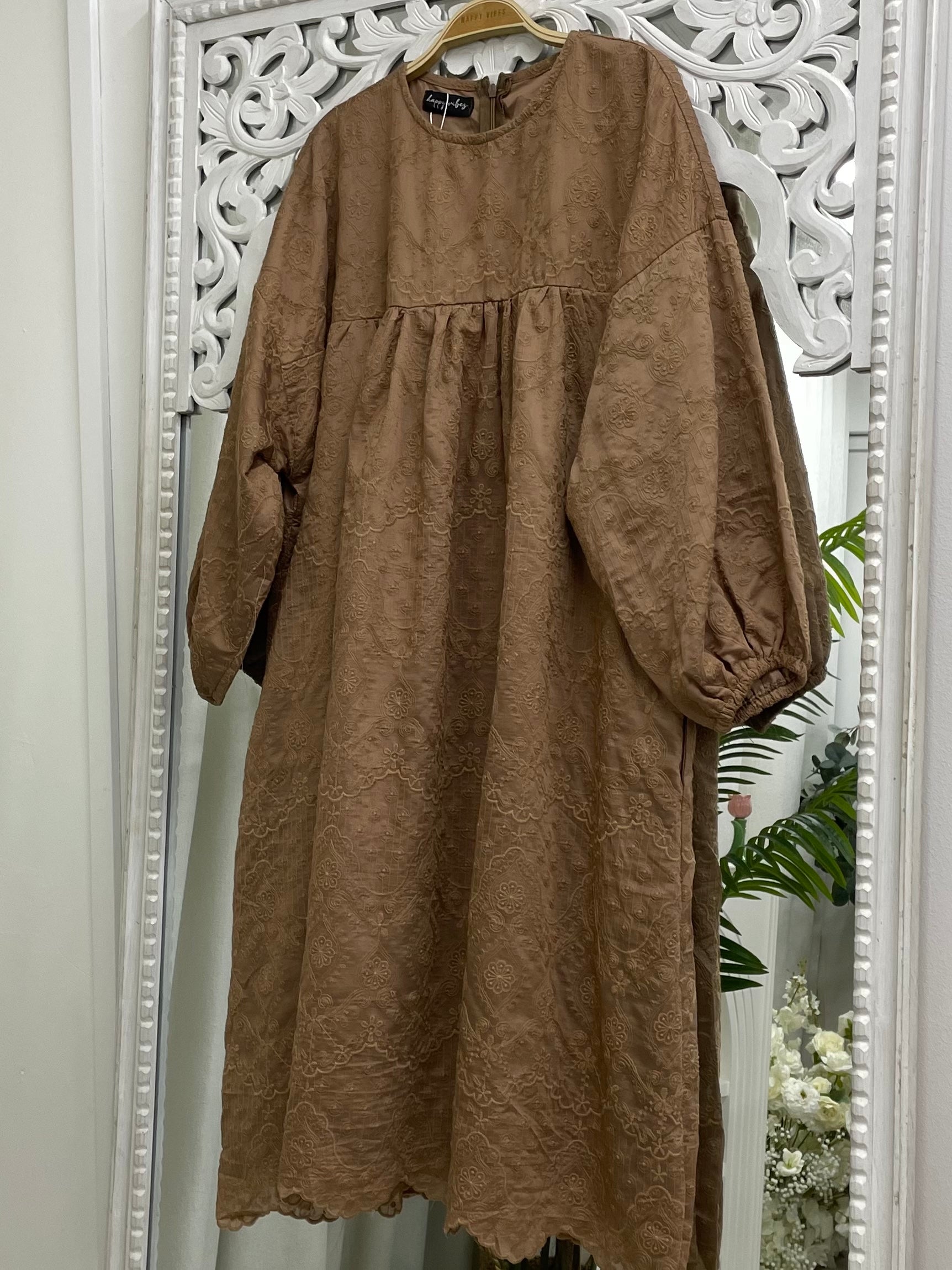 Willow Cloud Embo Tunic HV Label