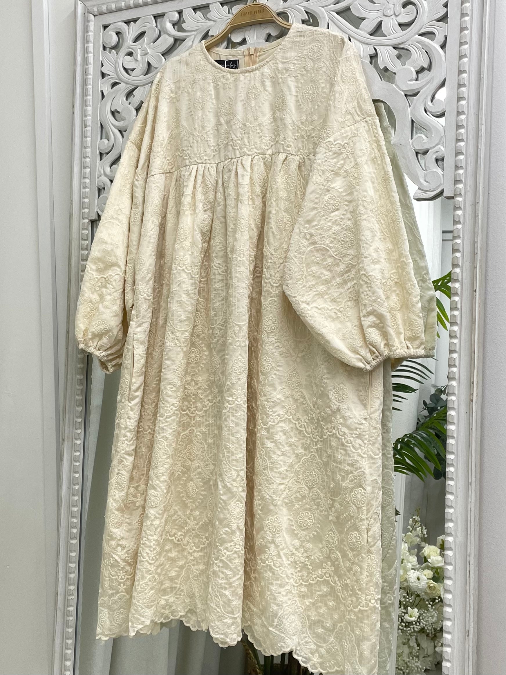 Willow Cloud Embo Tunic HV Label