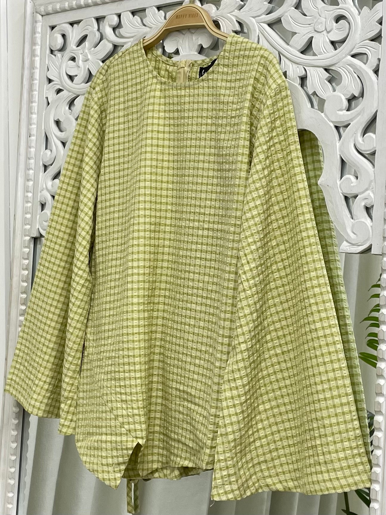 Cinch Muse Seam Top -  Checkered