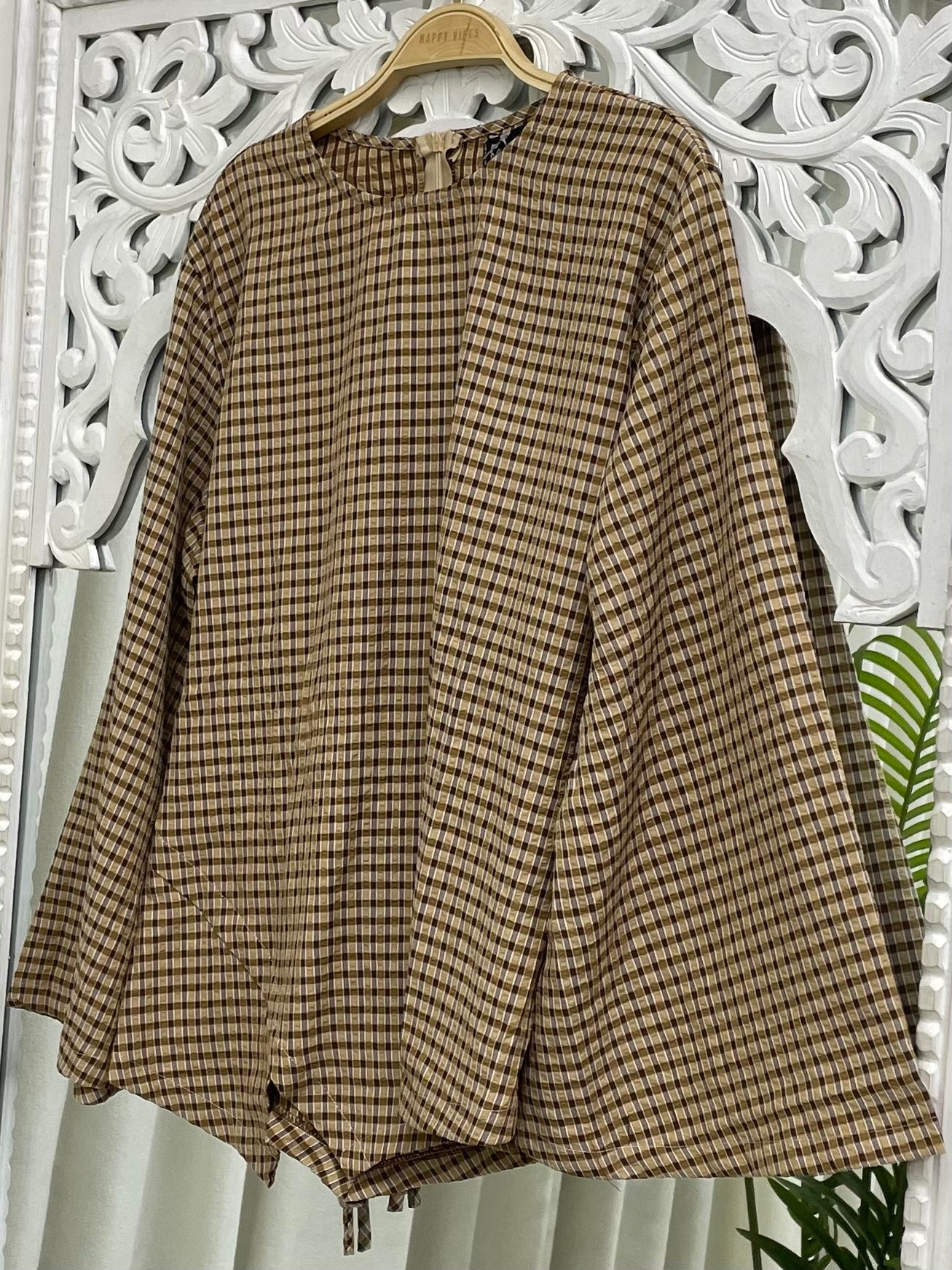 Cinch Muse Seam Top -  Checkered
