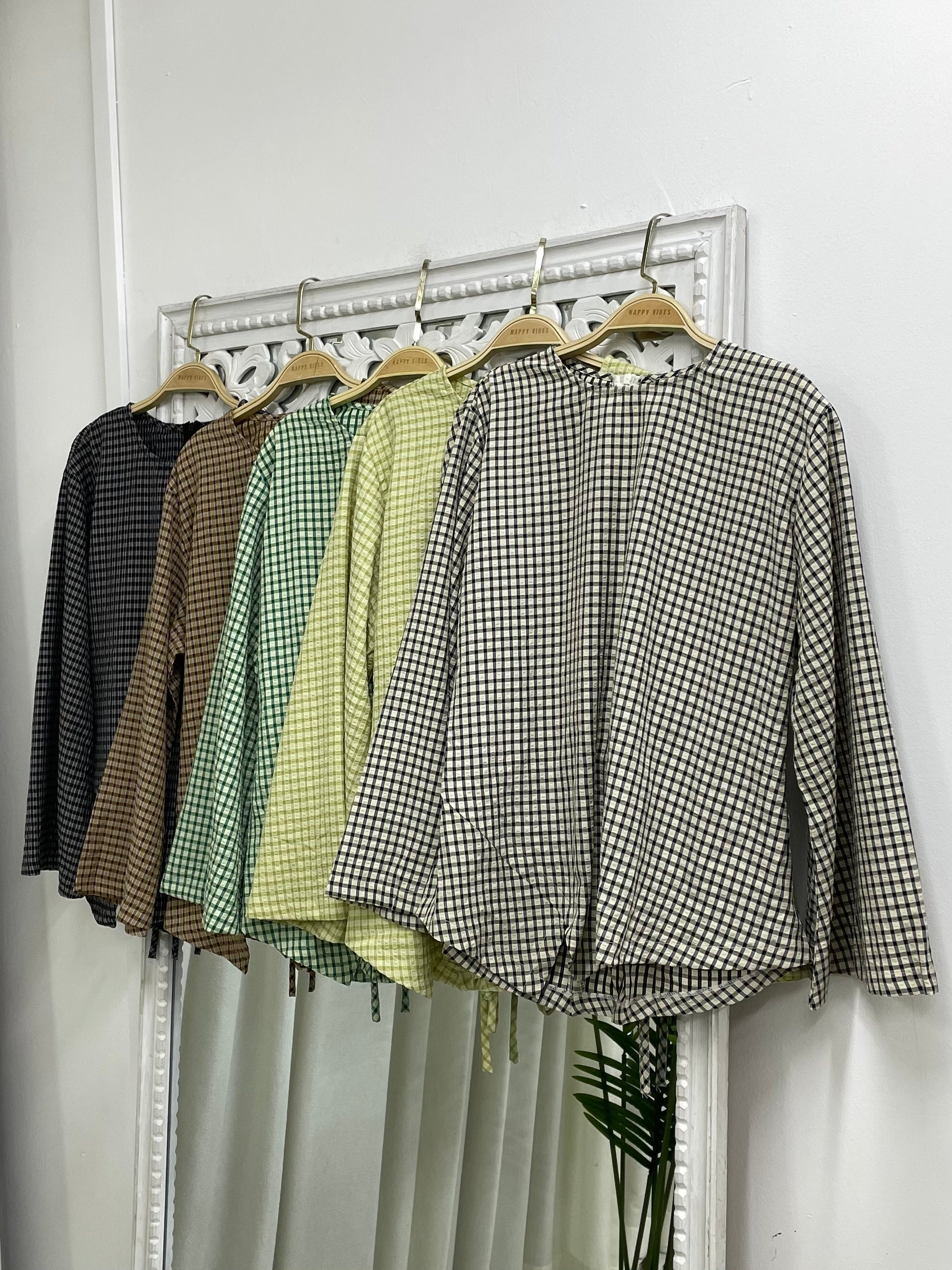 Cinch Muse Seam Top -  Checkered