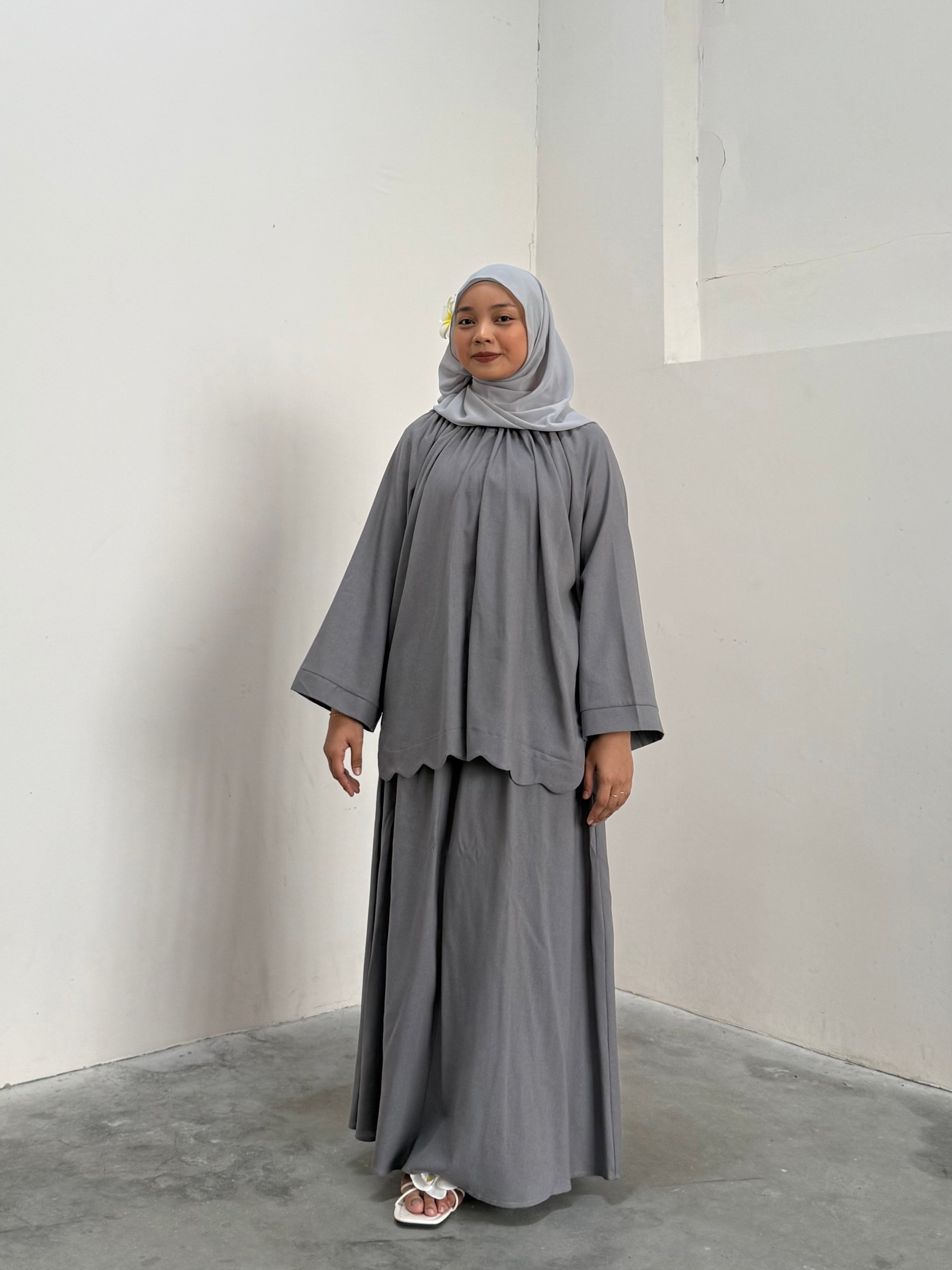 Allure Plain Skirt Set