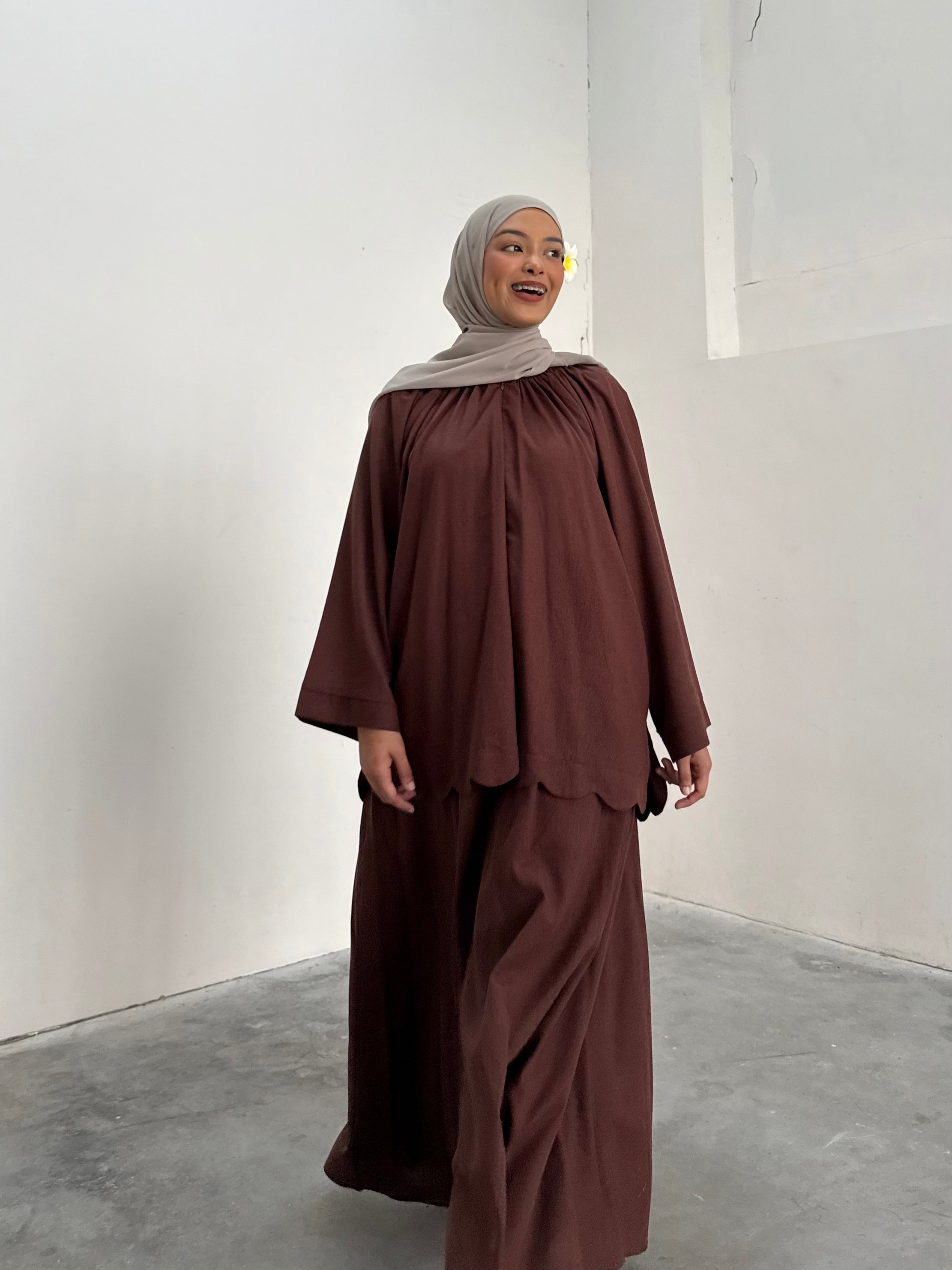 Allure Plain Skirt Set