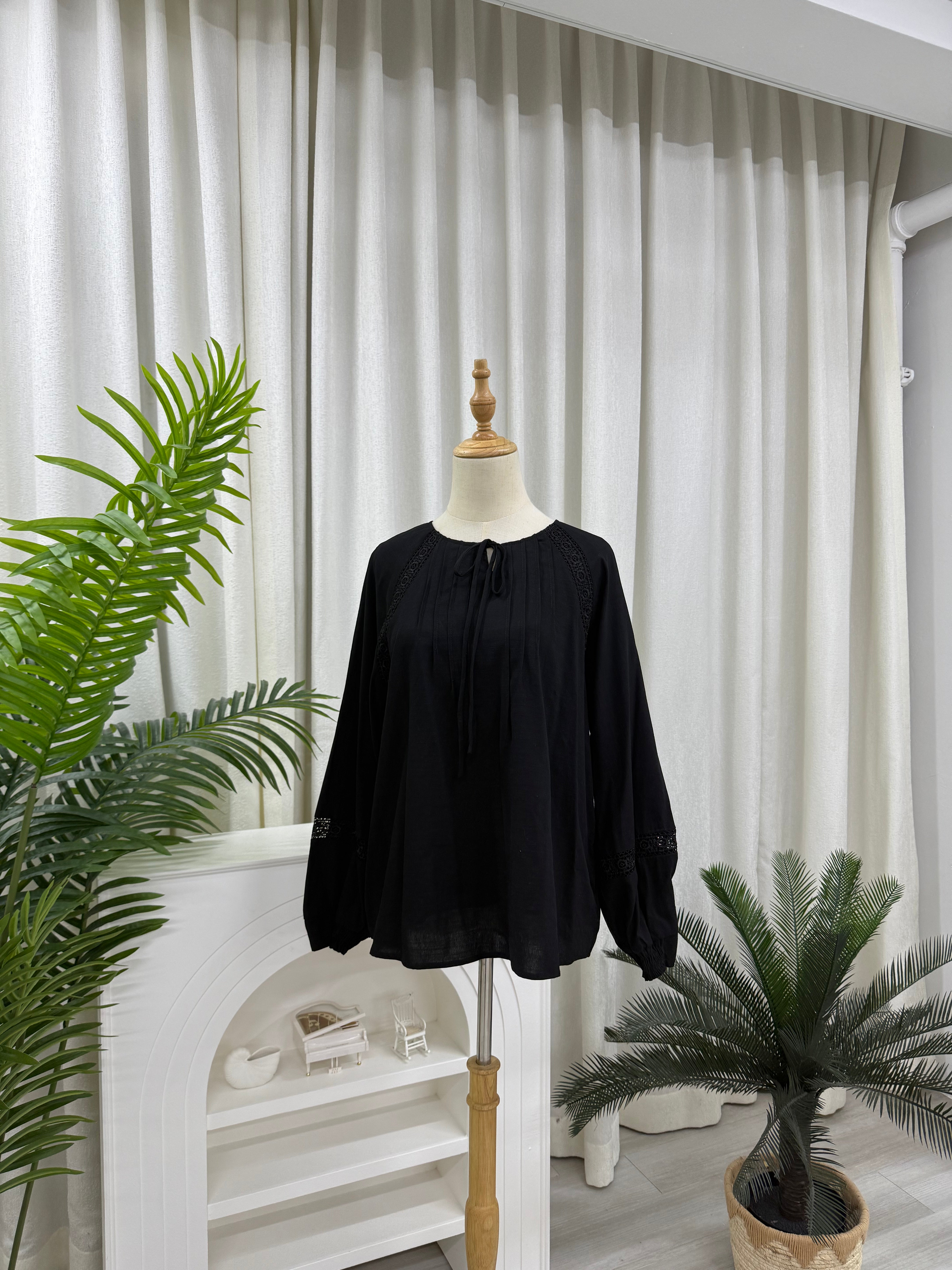 Lace Pleats Ribbon Elora Blouse