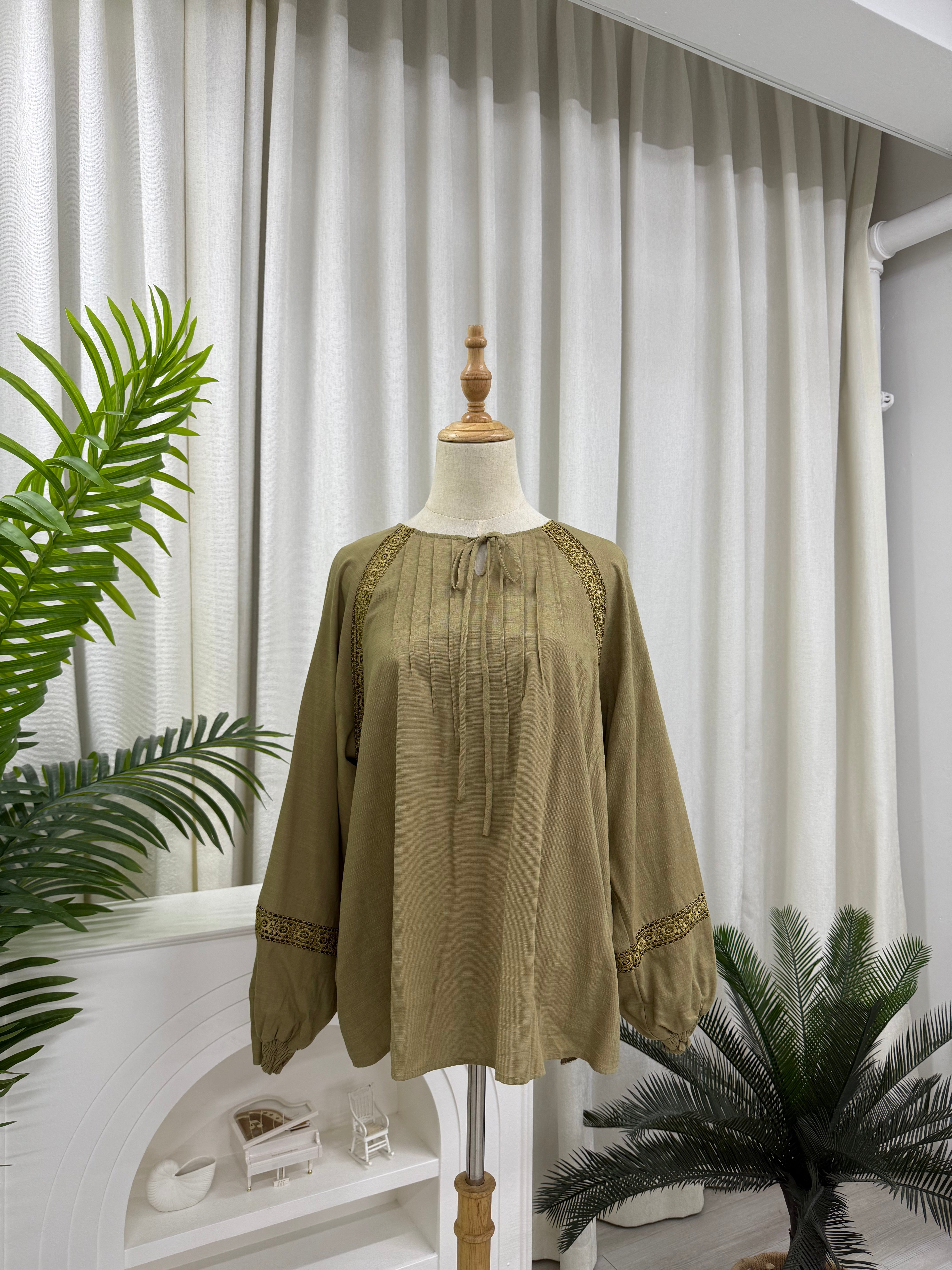 Lace Pleats Ribbon Elora Blouse
