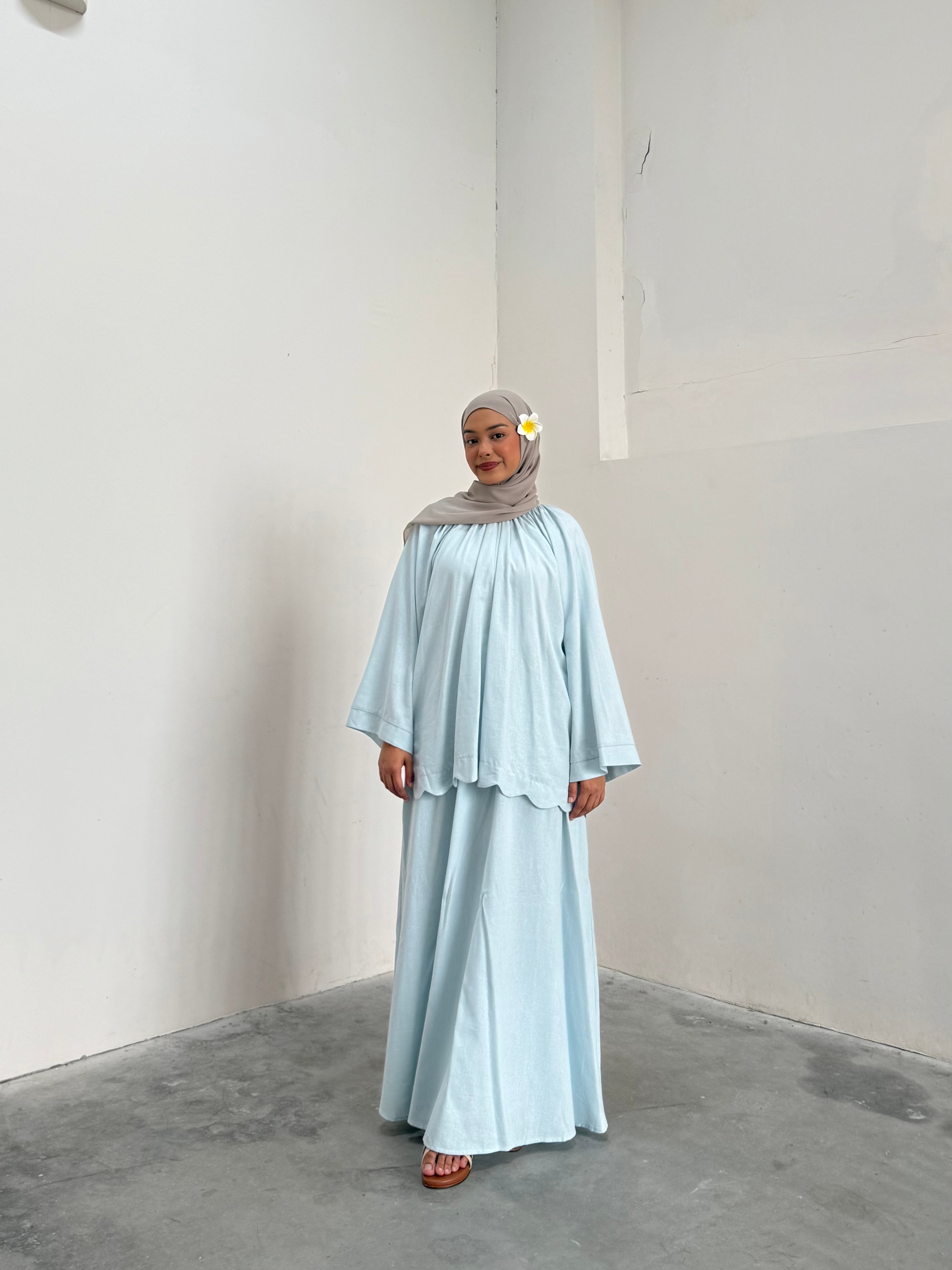 Allure Plain Skirt Set