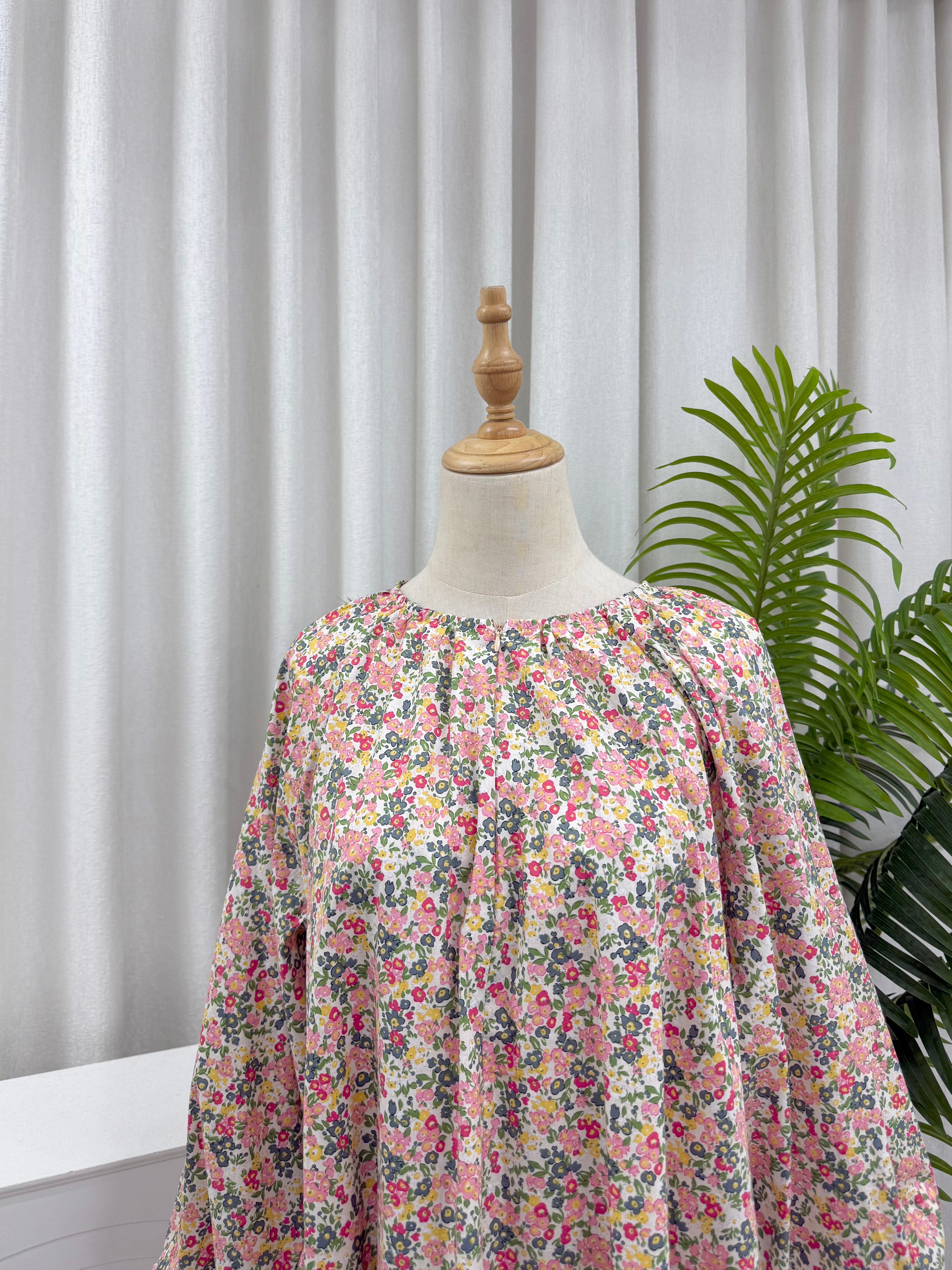 Printed Curve Swing Blouse