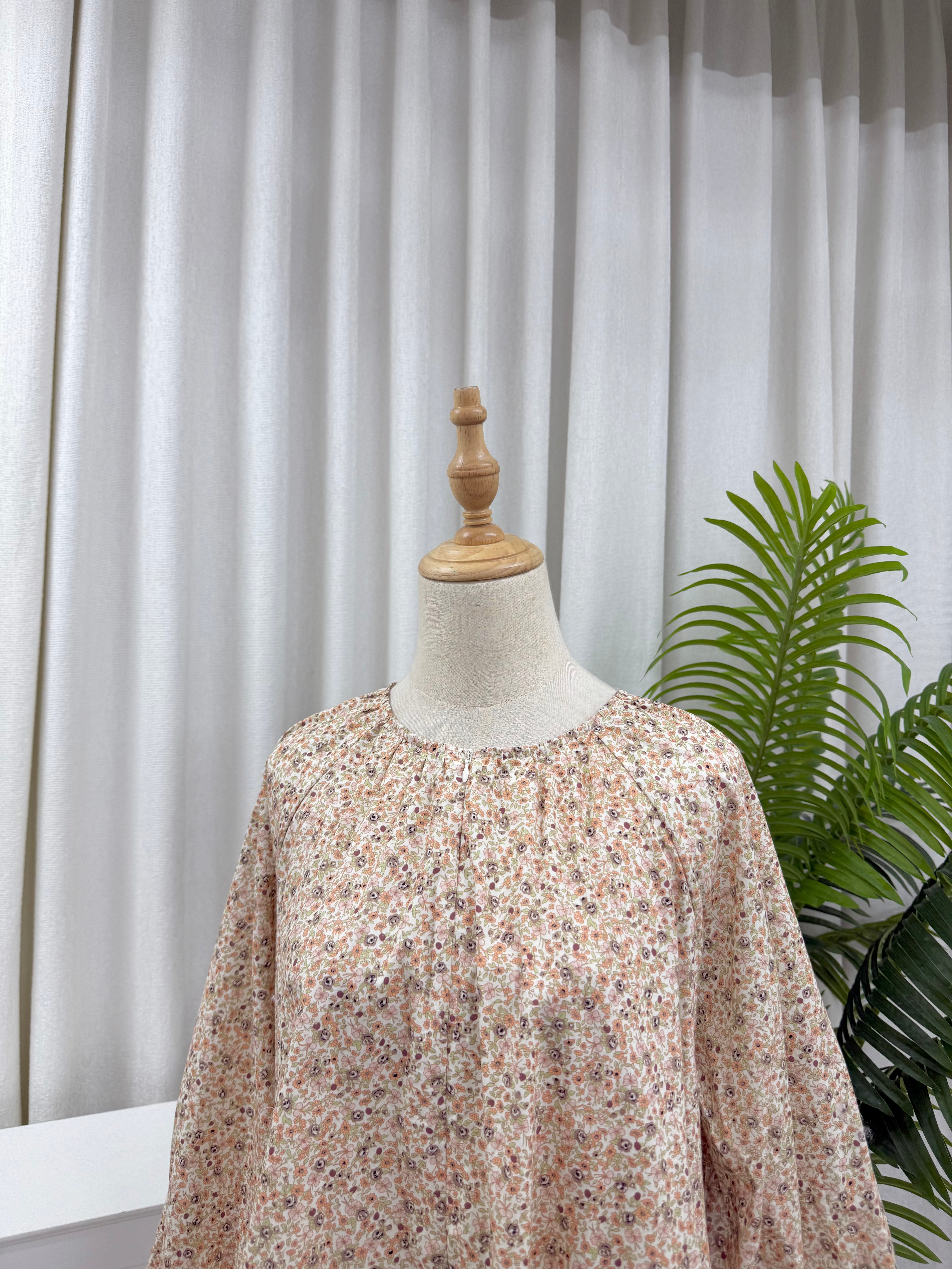 Printed Curve Swing Blouse