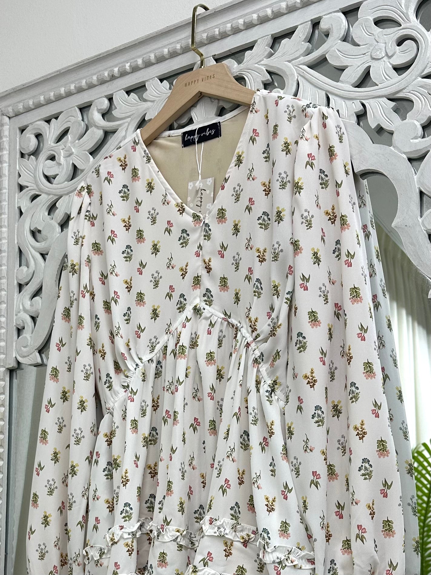 Imprinted Sunday Ruffles Top HV Label