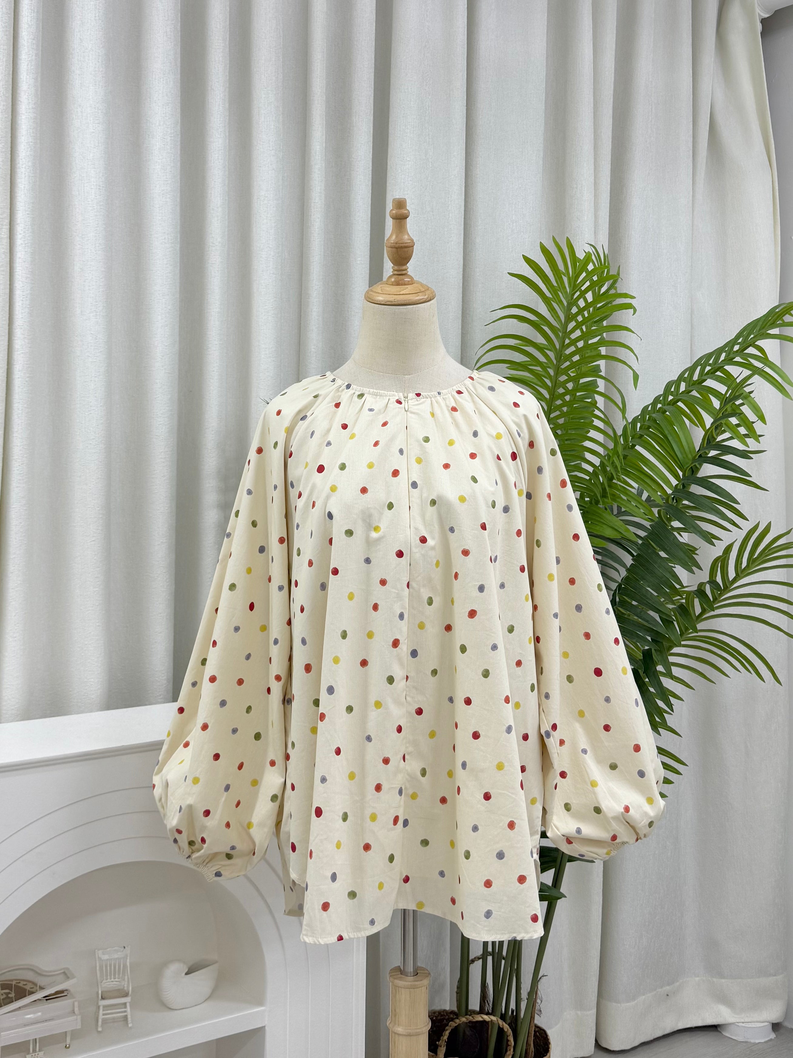Printed Curve Swing Blouse