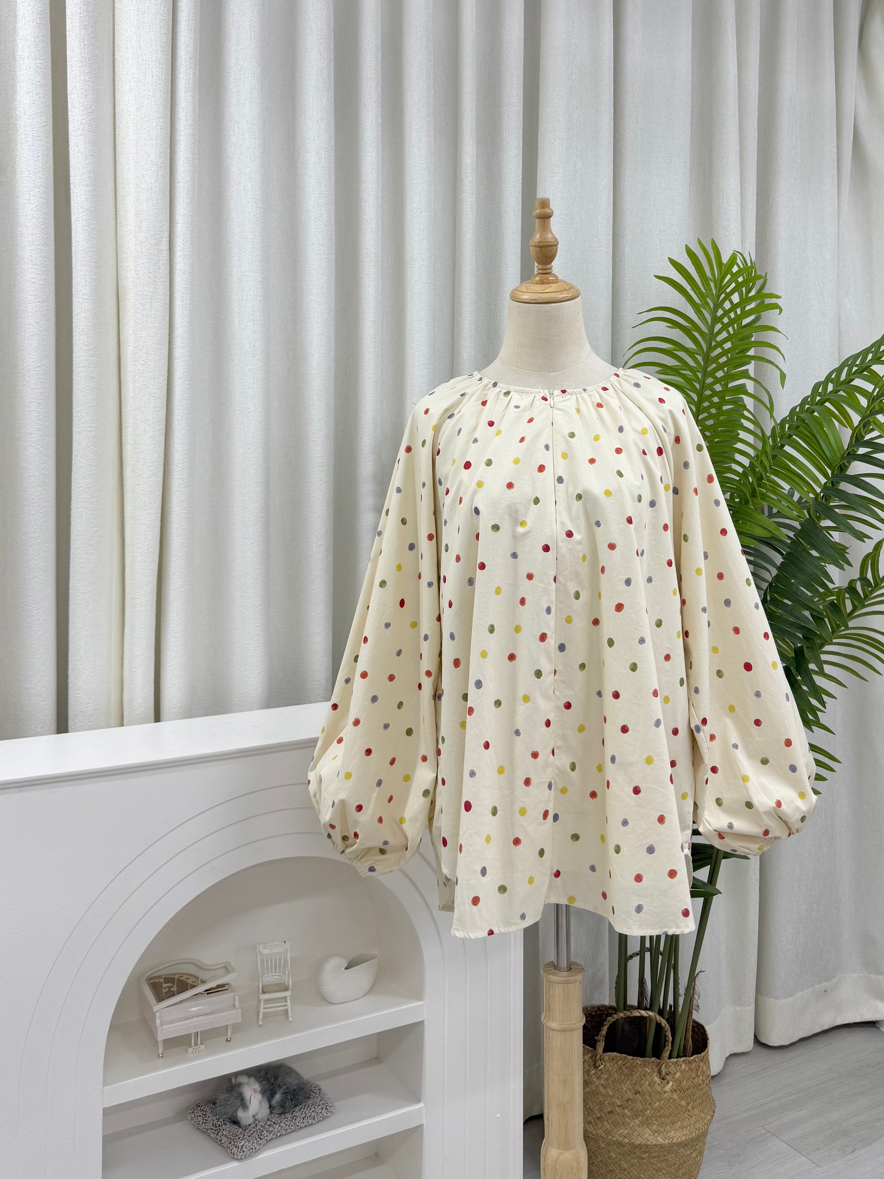 Printed Curve Swing Blouse