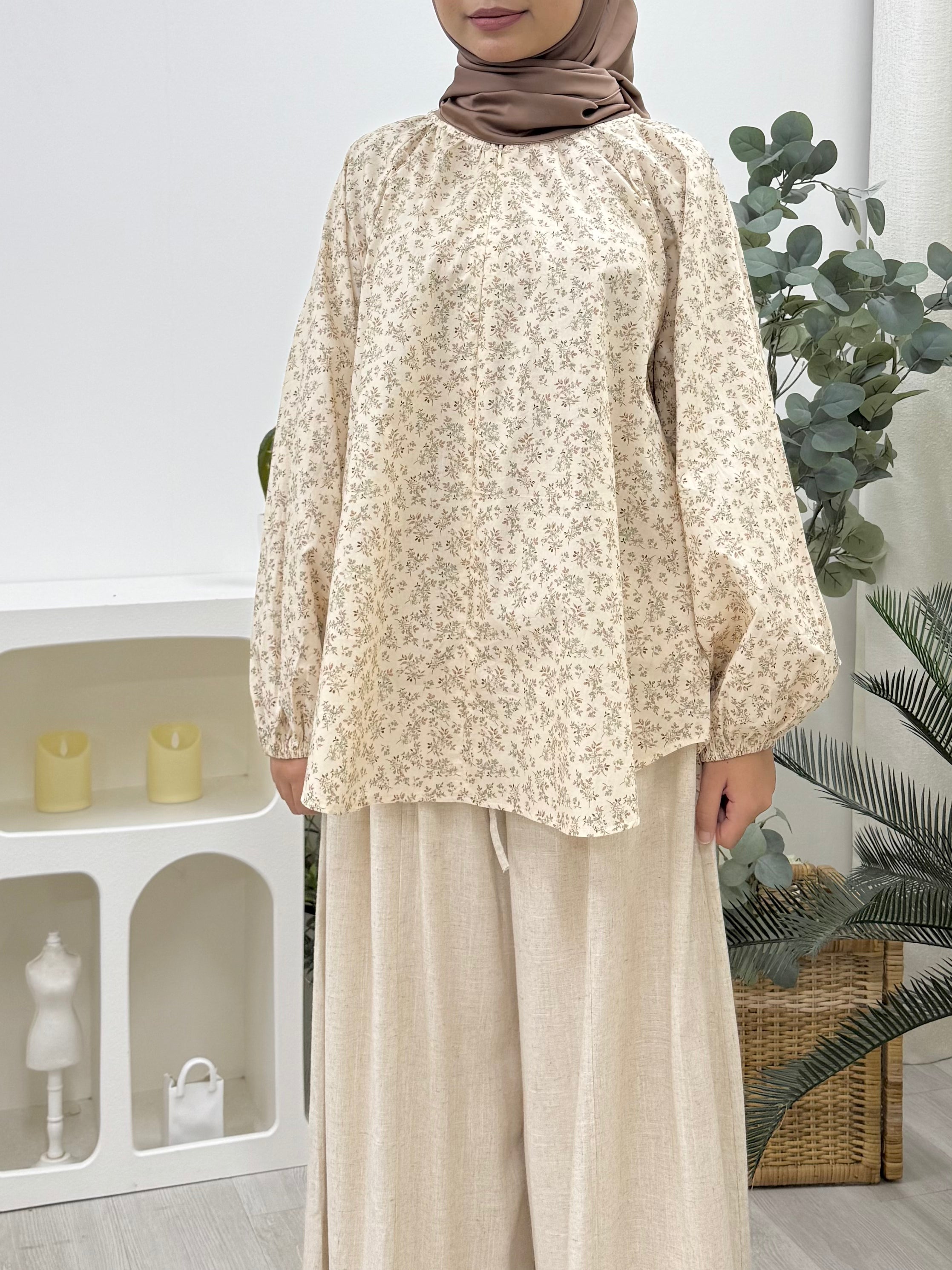 Printed Curve Swing Blouse