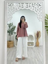 Load image into Gallery viewer, Polyester Button Top
