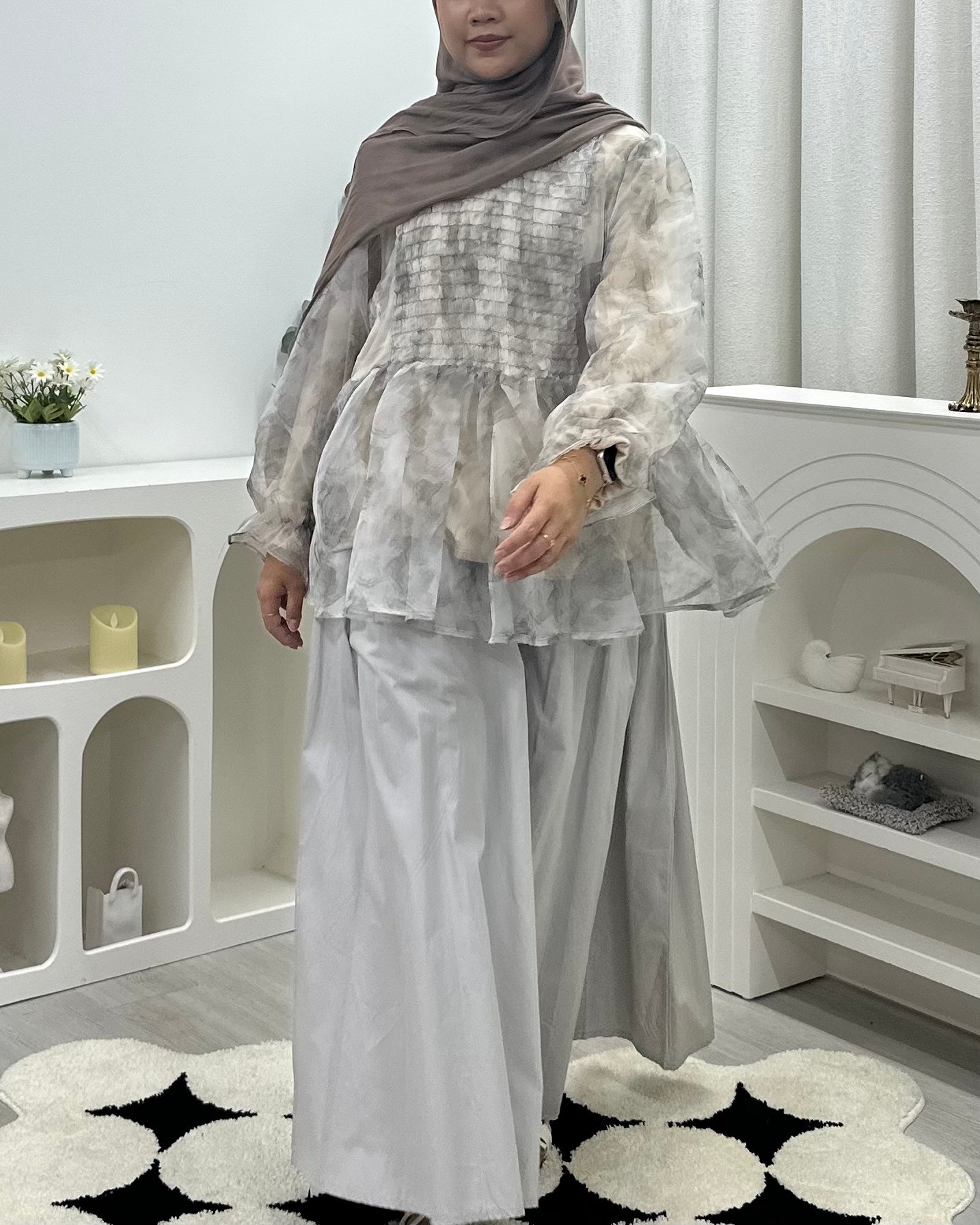 Zephyra Smock Lineup - Autumn