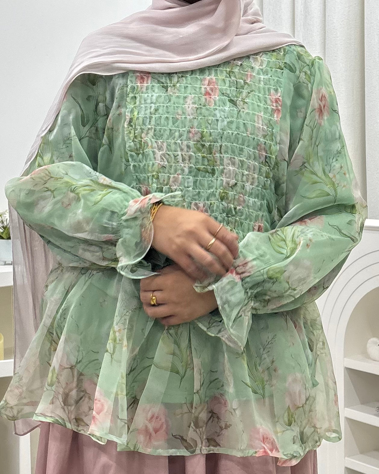 Zephyra Smock Lineup - Veloura