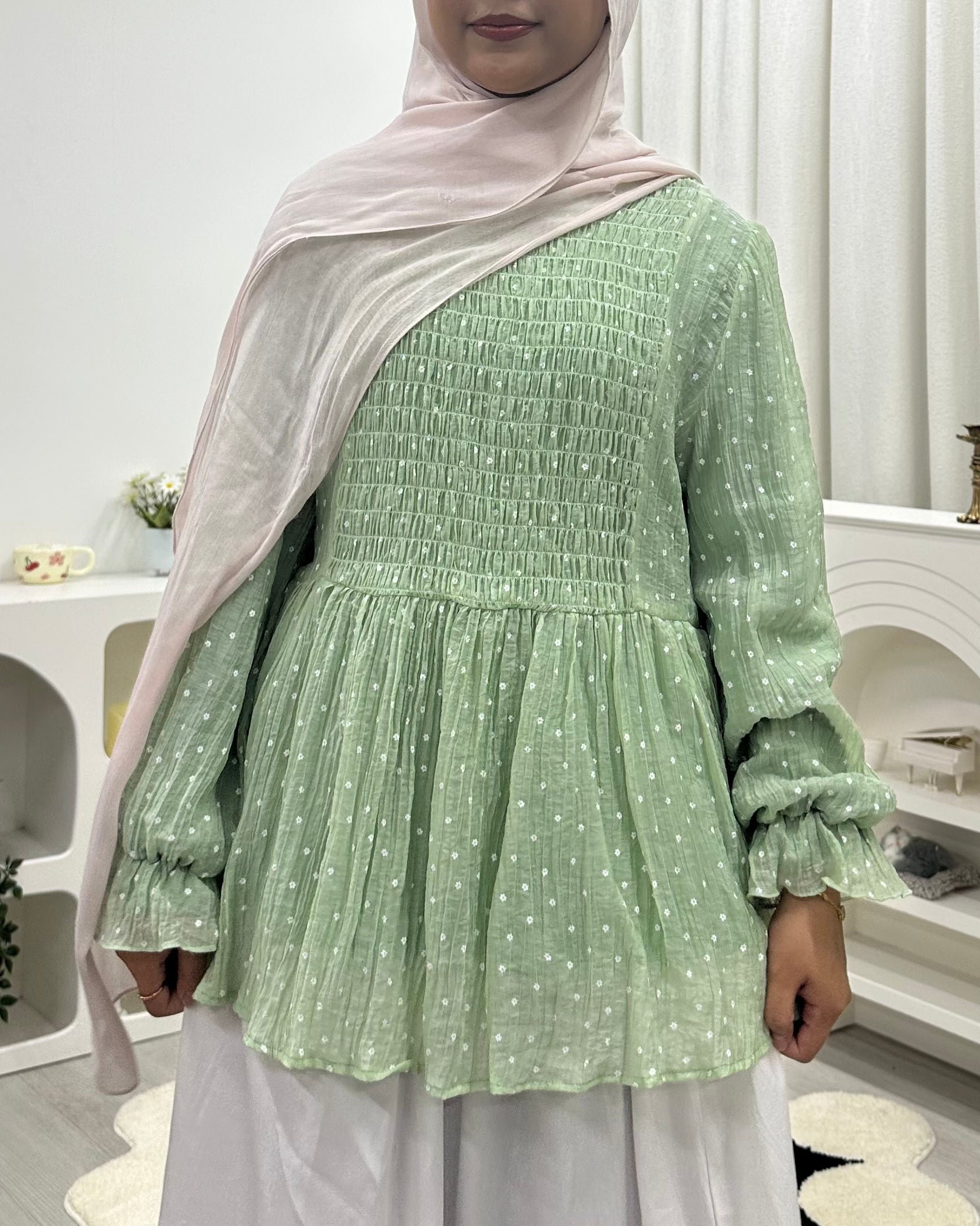 Zephyra Smock Lineup - Daisy