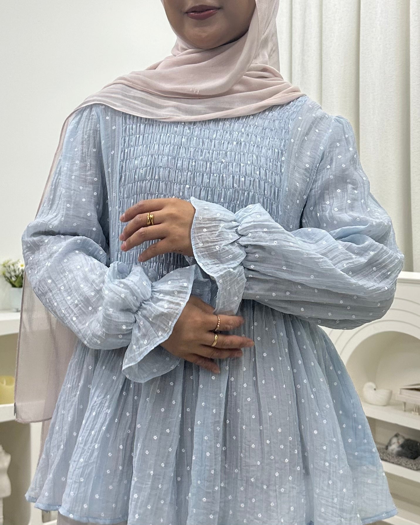 Zephyra Smock Lineup - Daisy