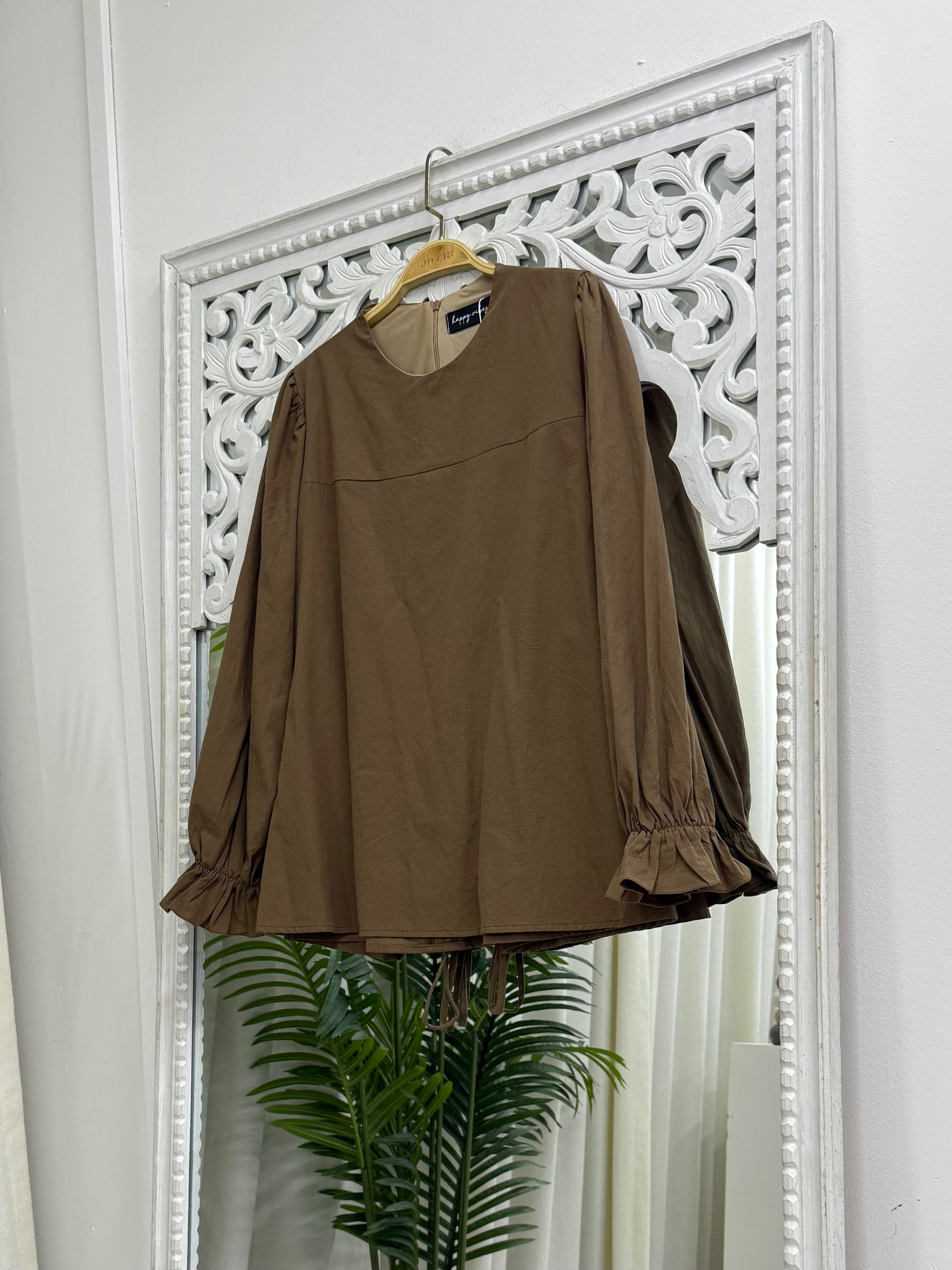 Everyday Core Blouse - HV Label