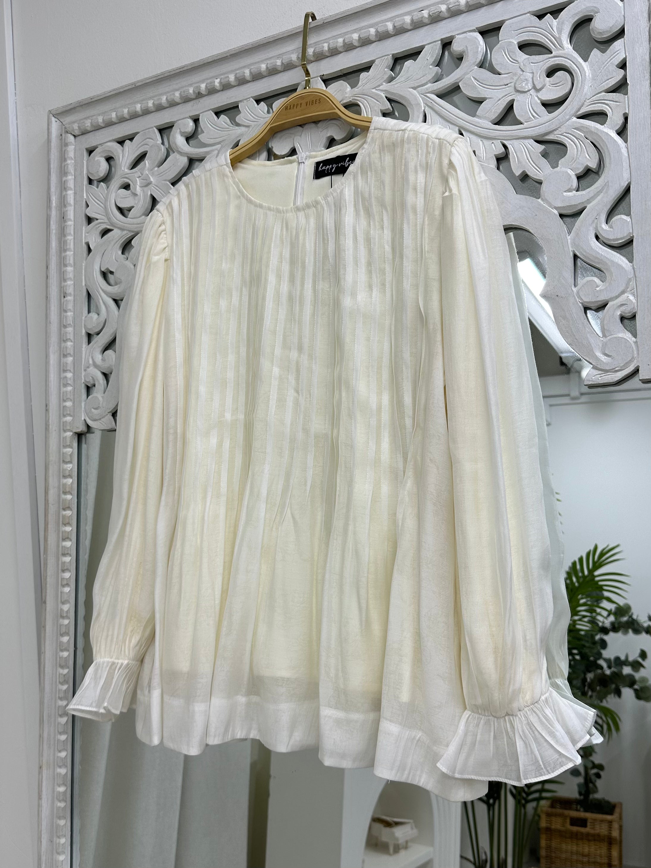 Ophelia Pleat Series HV Label