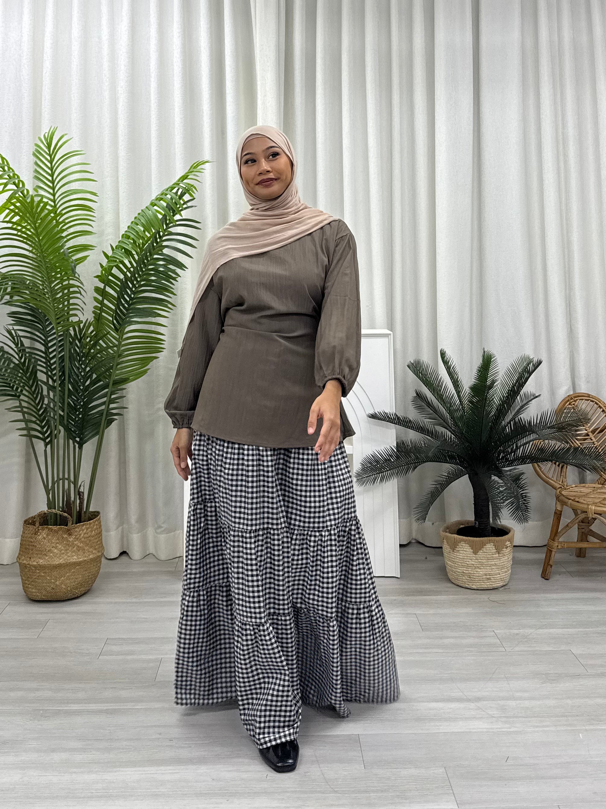 Hanis Basic Tie Blouse - Everyday Top