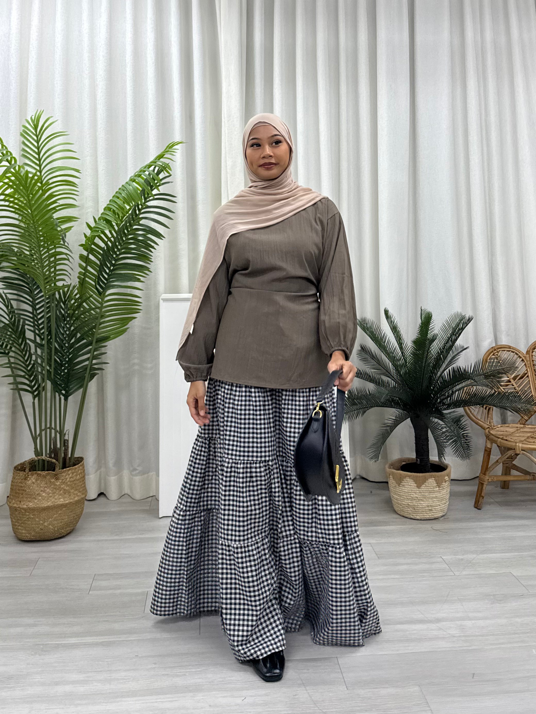 Hanis Basic Tie Blouse - Everyday Top