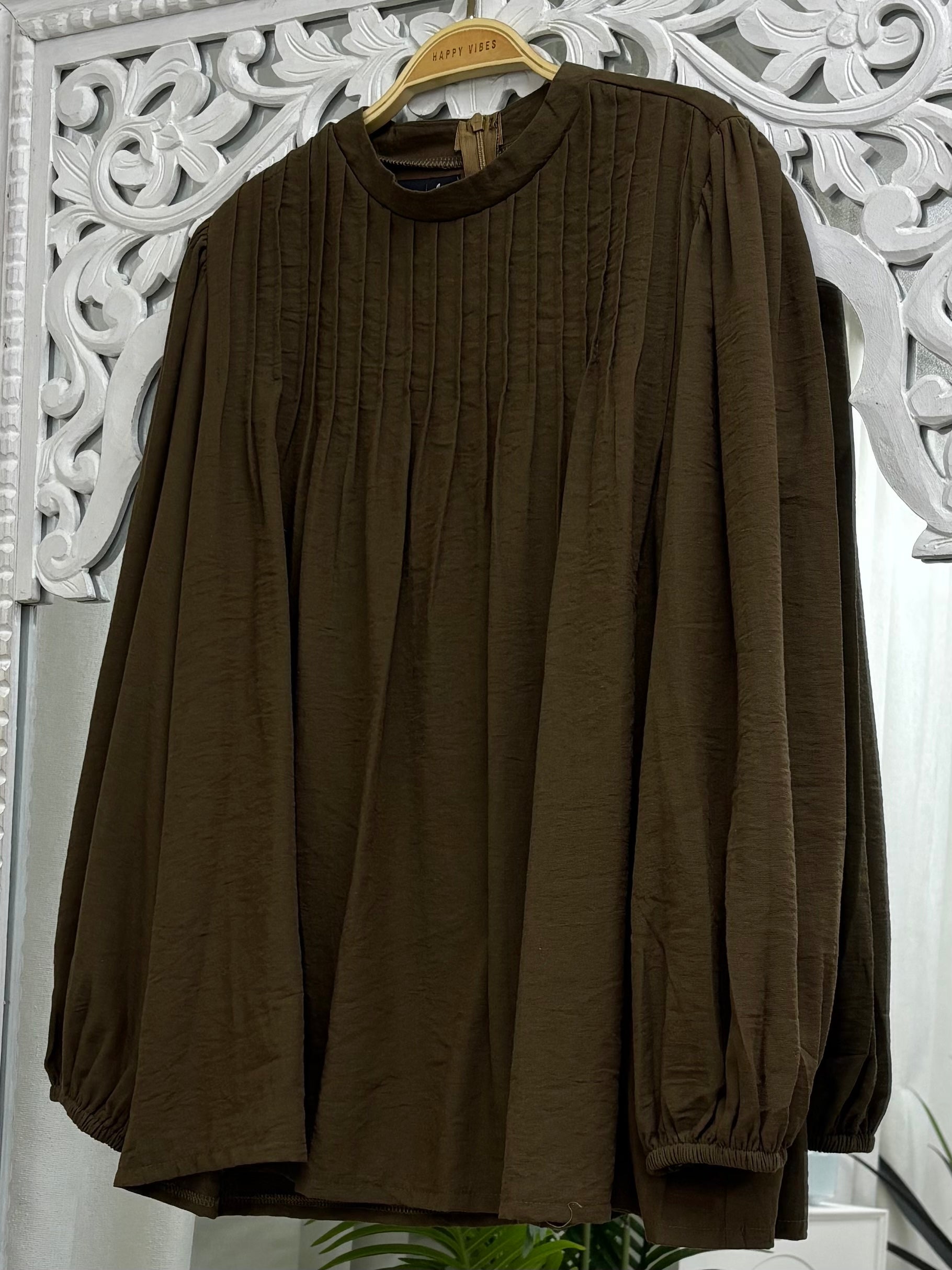Rina Pleated Top Cotton Linen