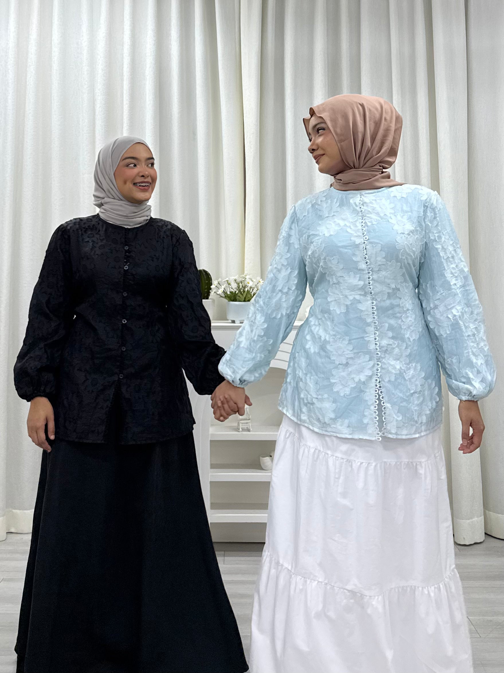 Wanderlace Blouse - Ariel Attached Sash
