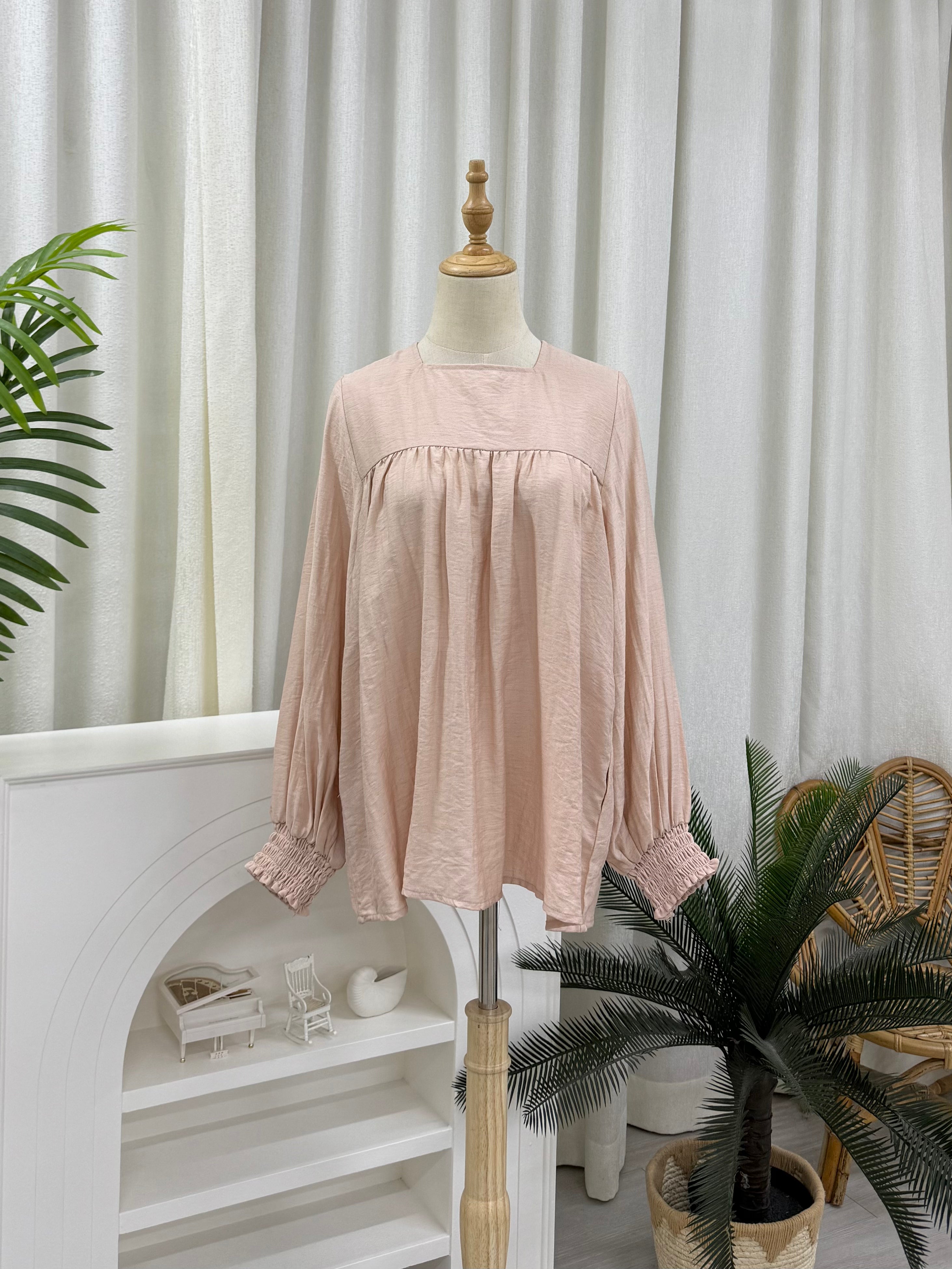 Basic Zora Square Top