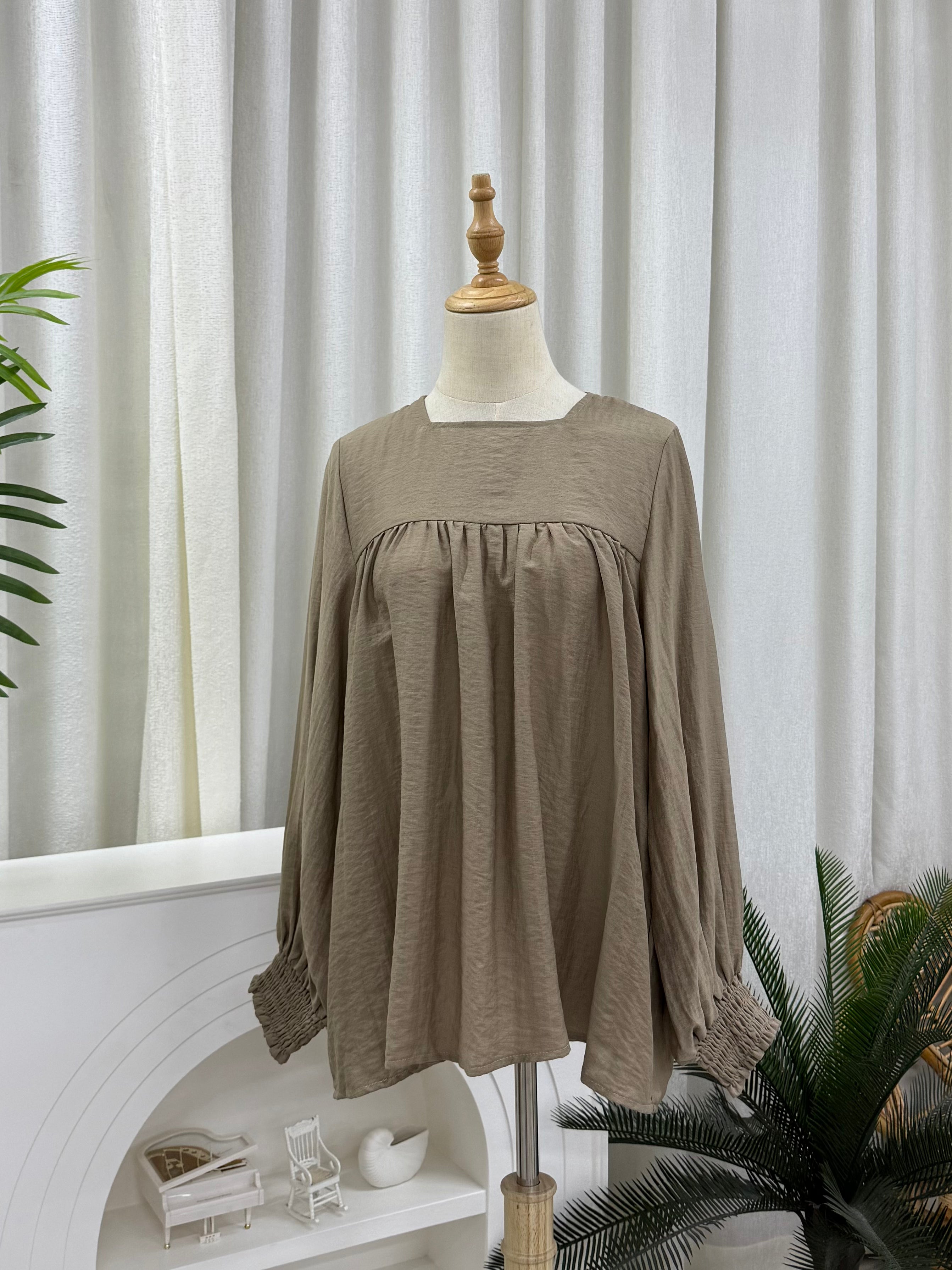 Basic Zora Square Top