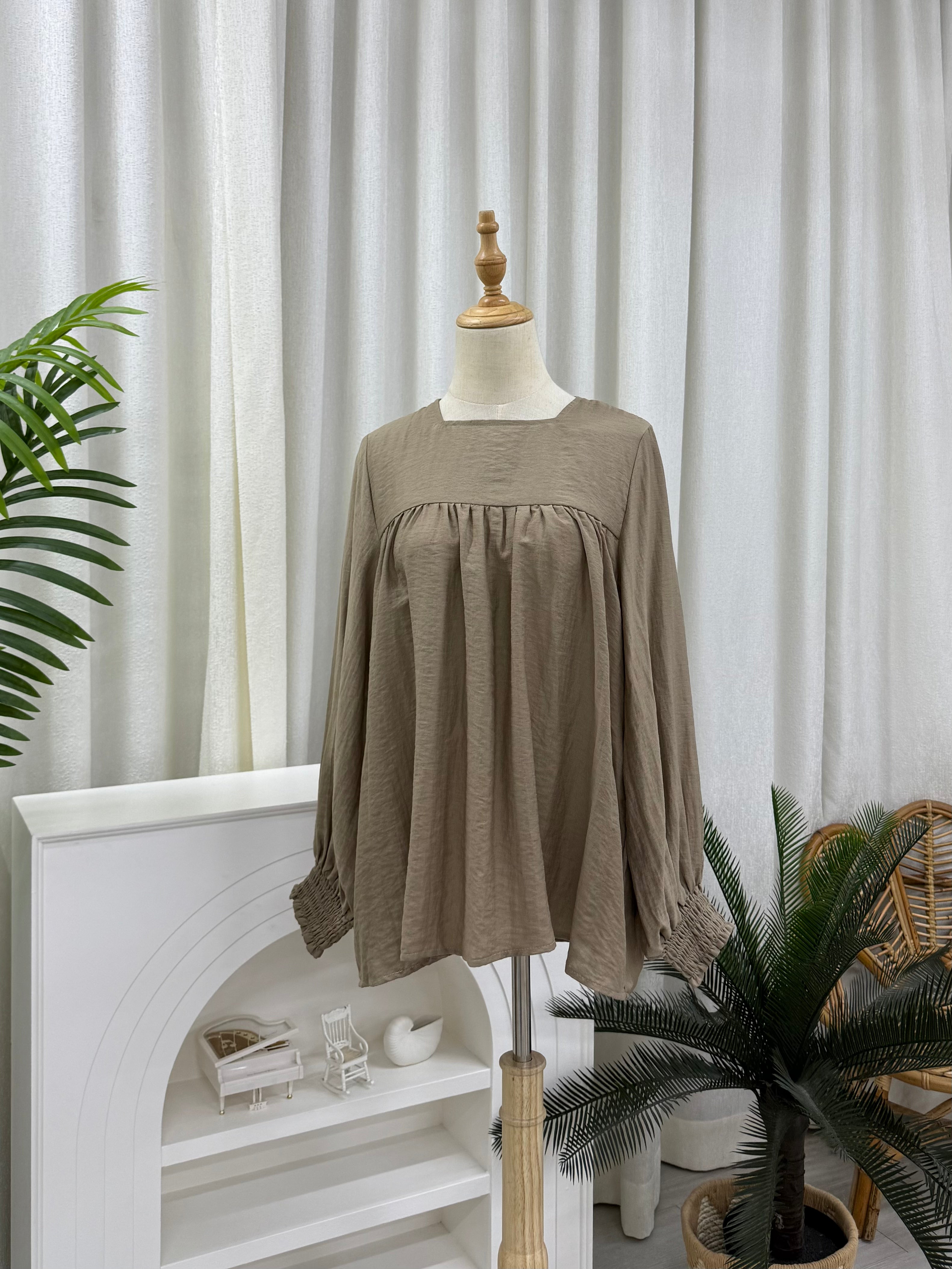 Basic Zora Square Top