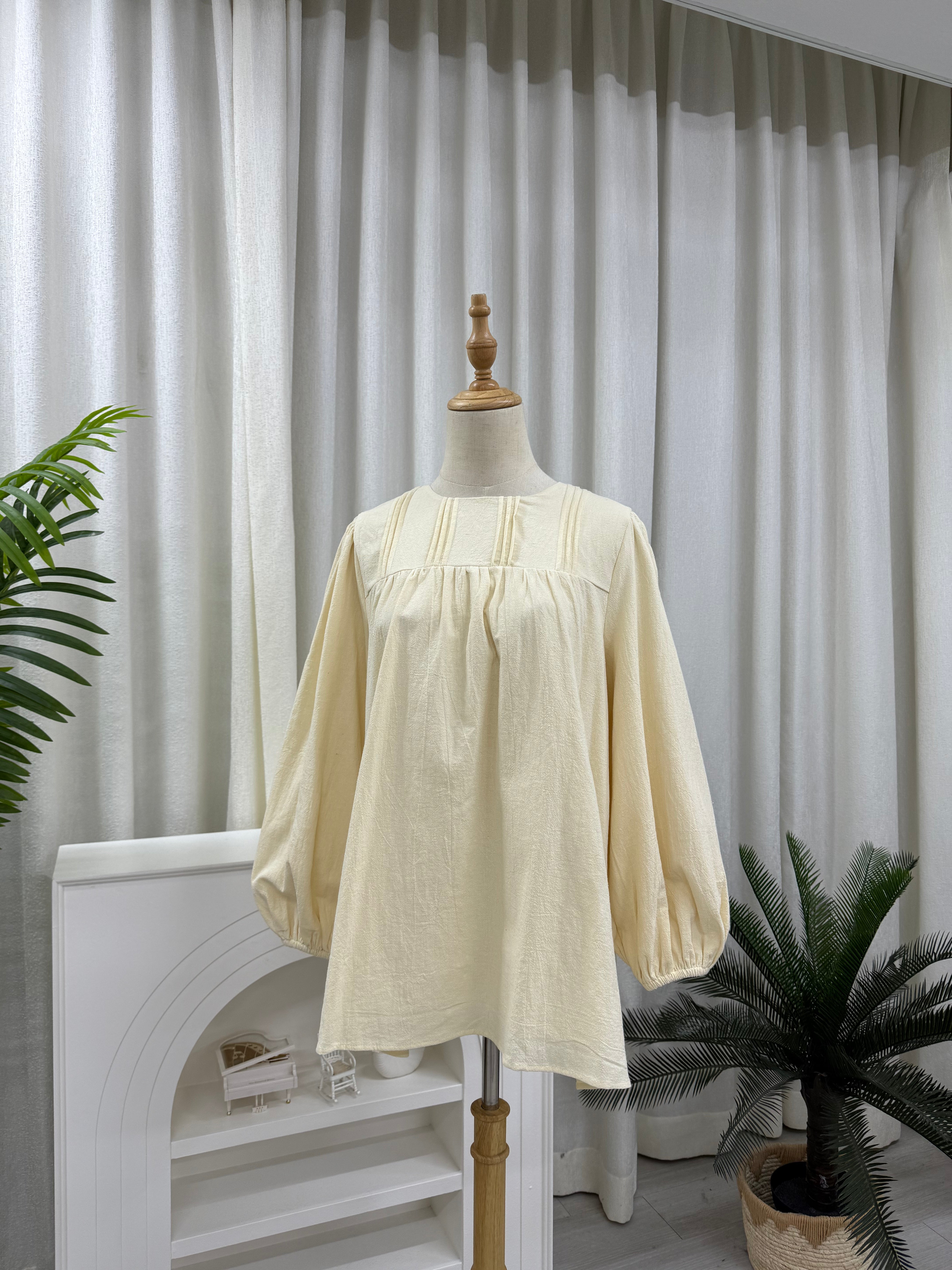 Qiara Pleats Plain Top