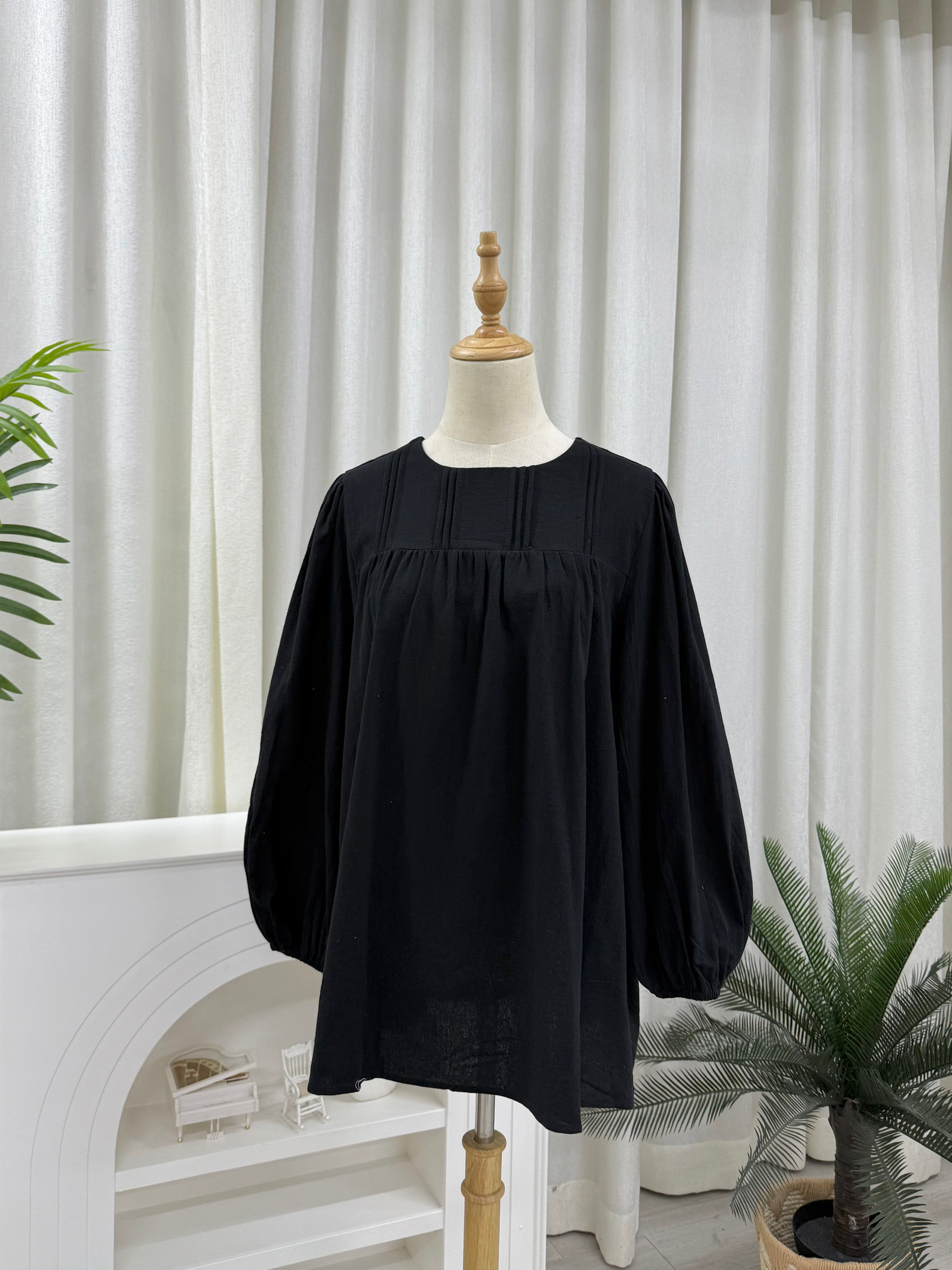 Qiara Pleats Plain Top