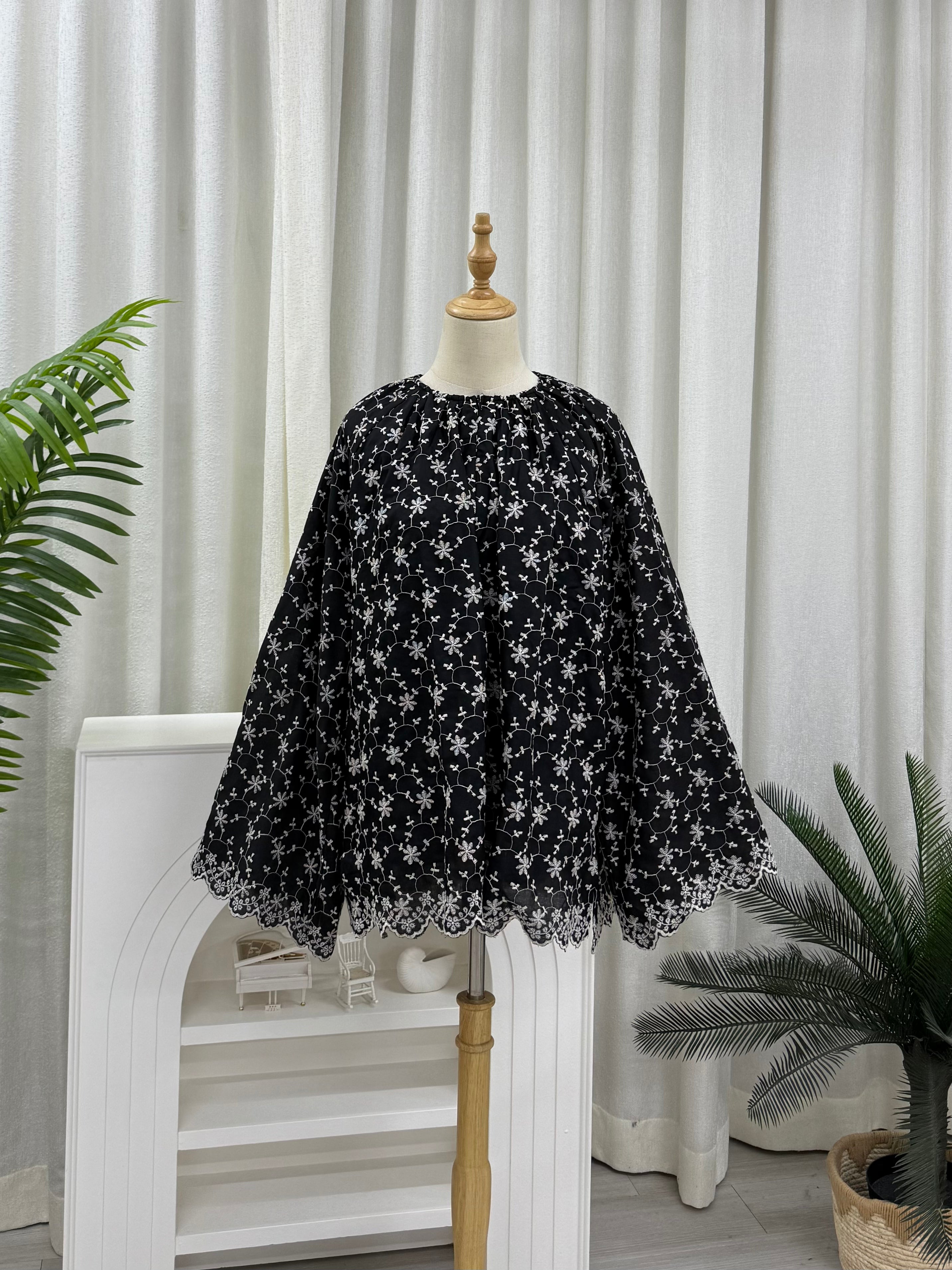 Sculpted Scallop Top - Mirelle