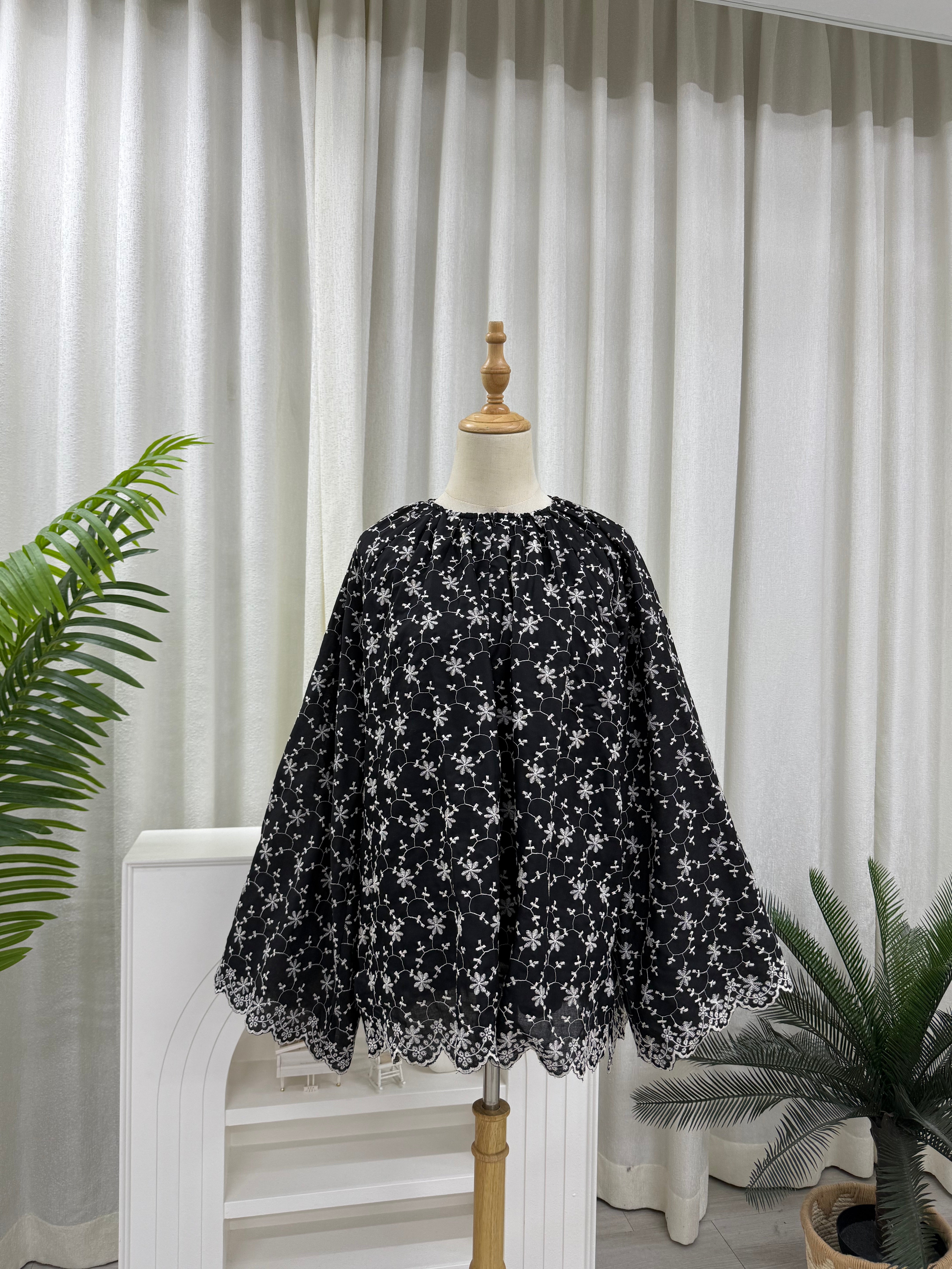Sculpted Scallop Top - Mirelle