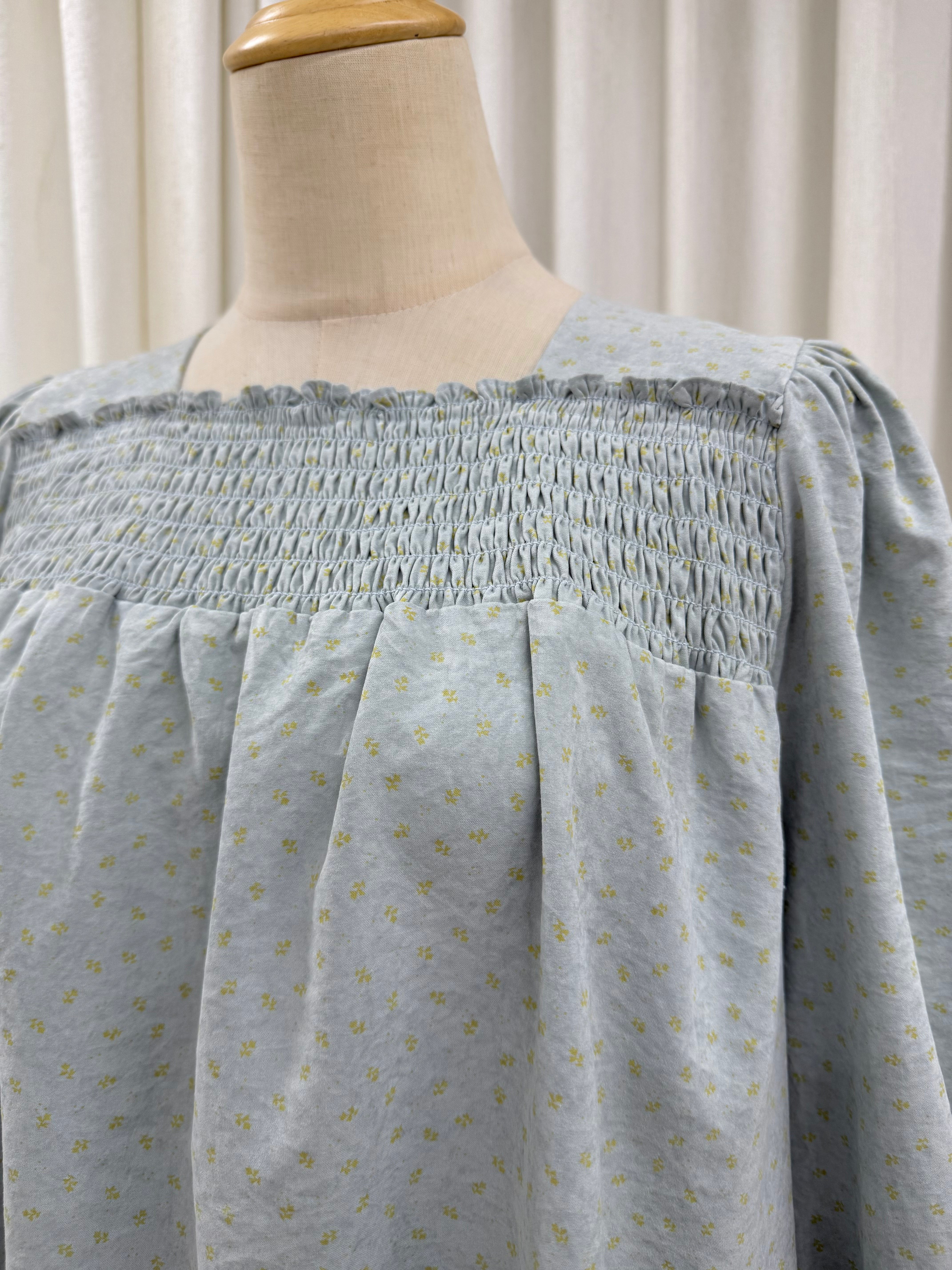 Smock Serenity Top - Iyna