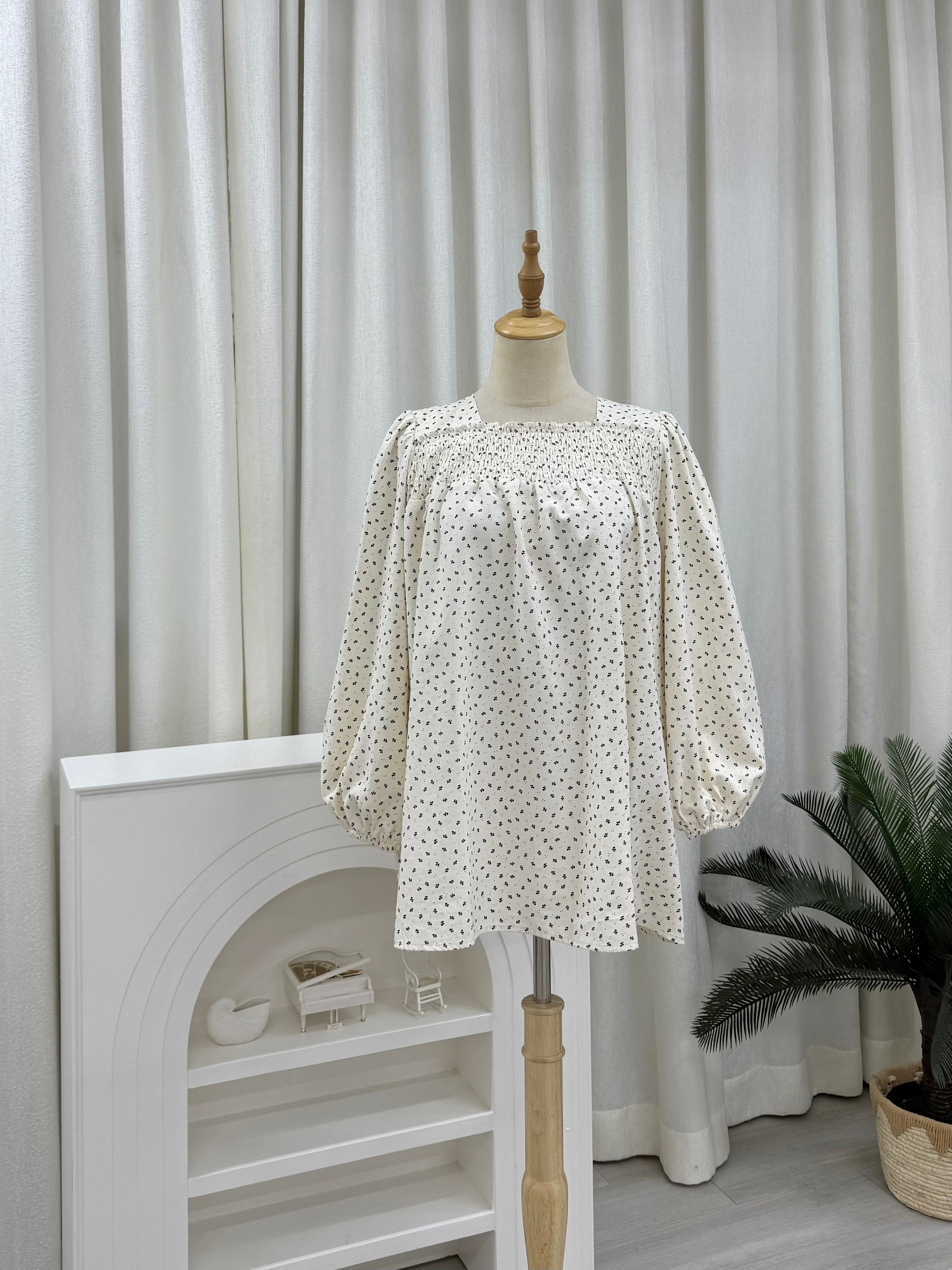 Smock Serenity Top - Iyna