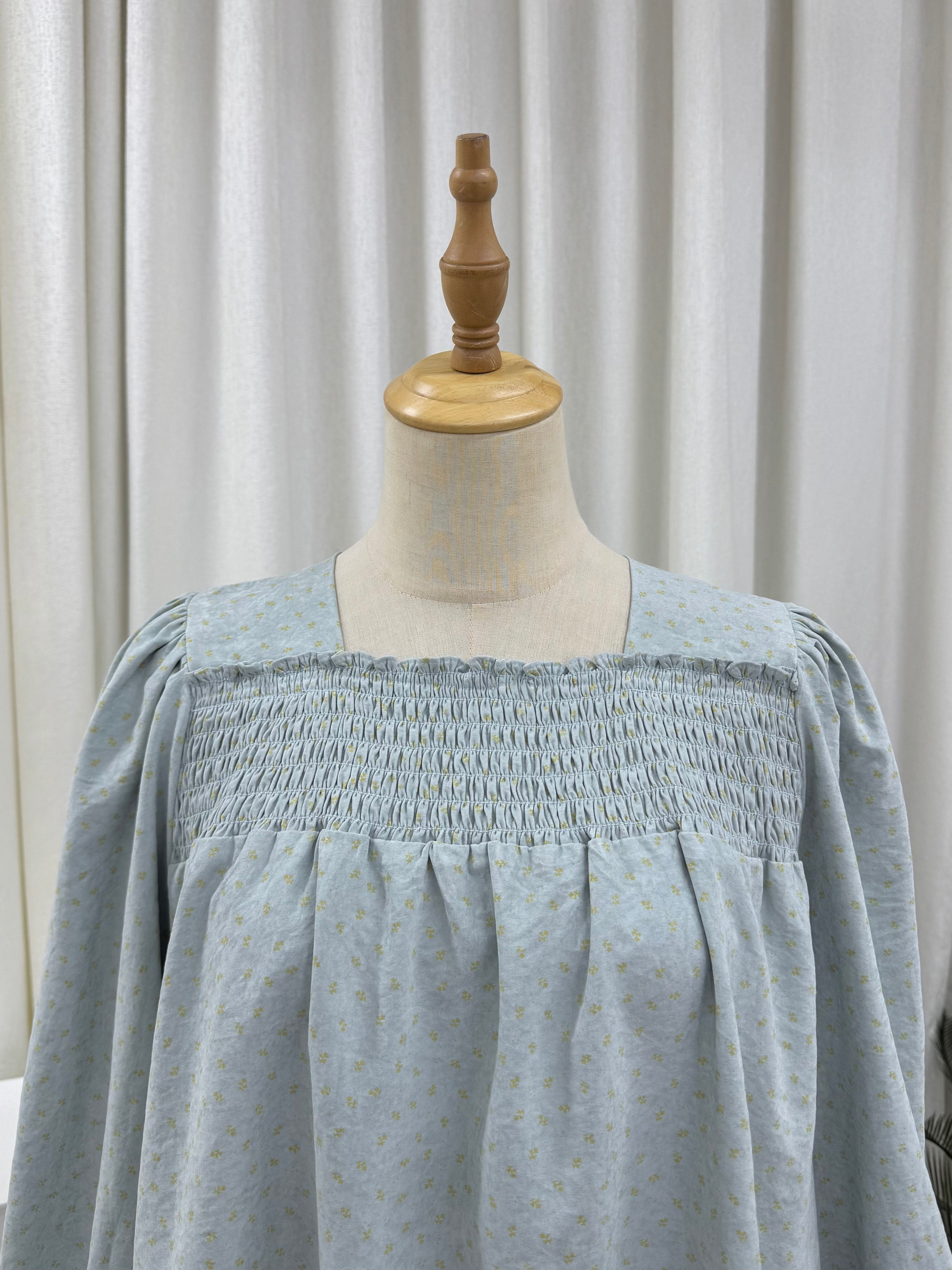 Smock Serenity Top - Iyna