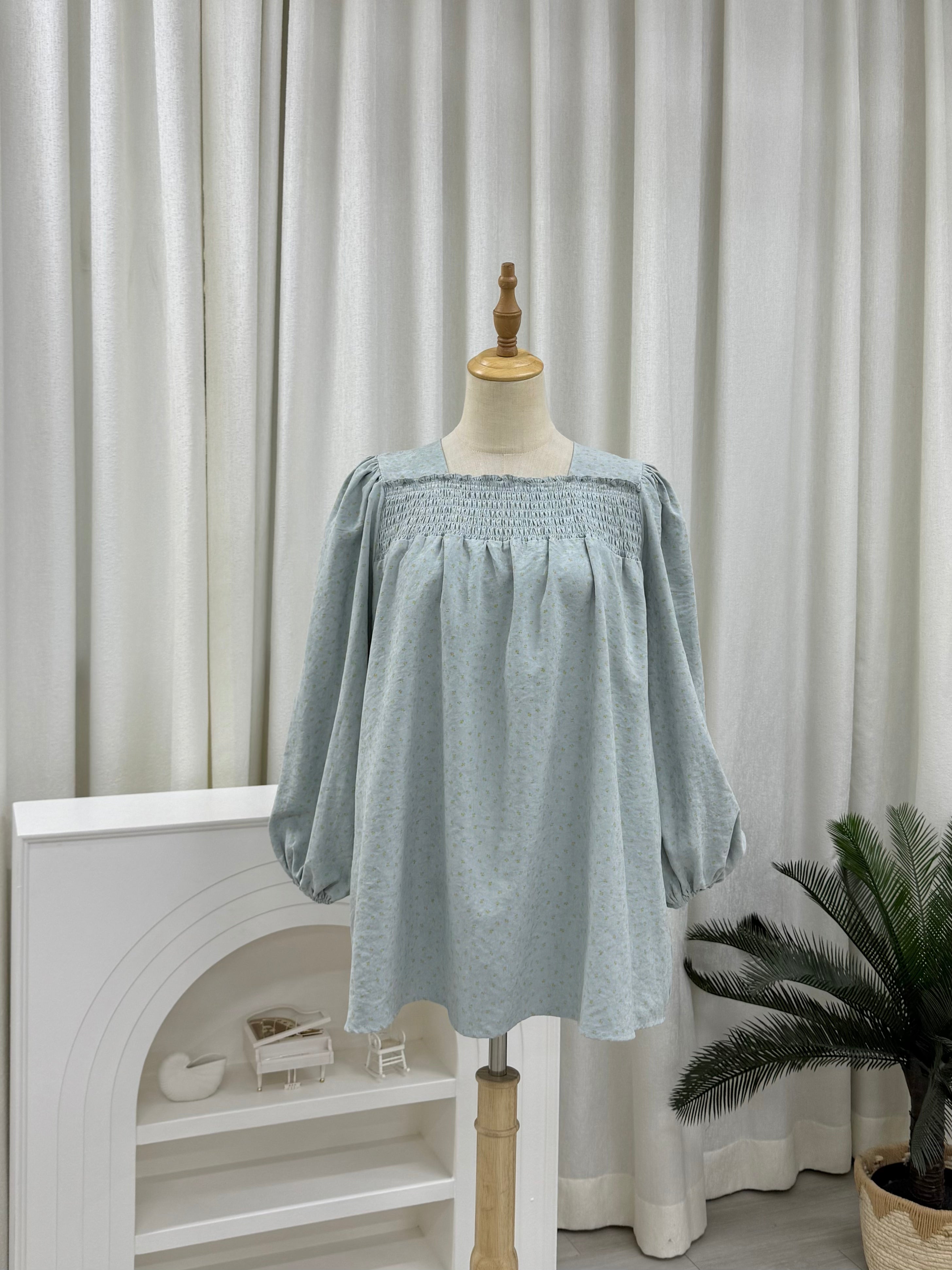 Smock Serenity Top - Iyna