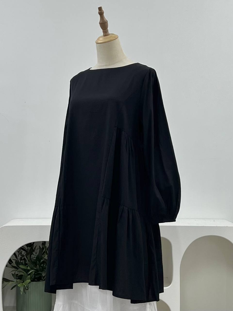 Side Tiered Linen Tunic - Elastic Sleeve