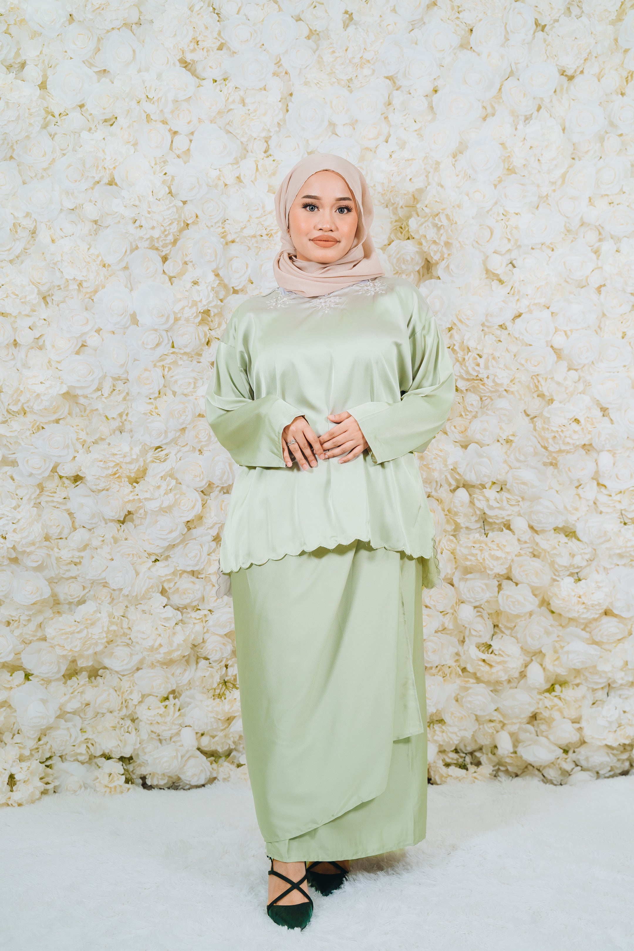 Zahra Embo Sulam Kurung Set