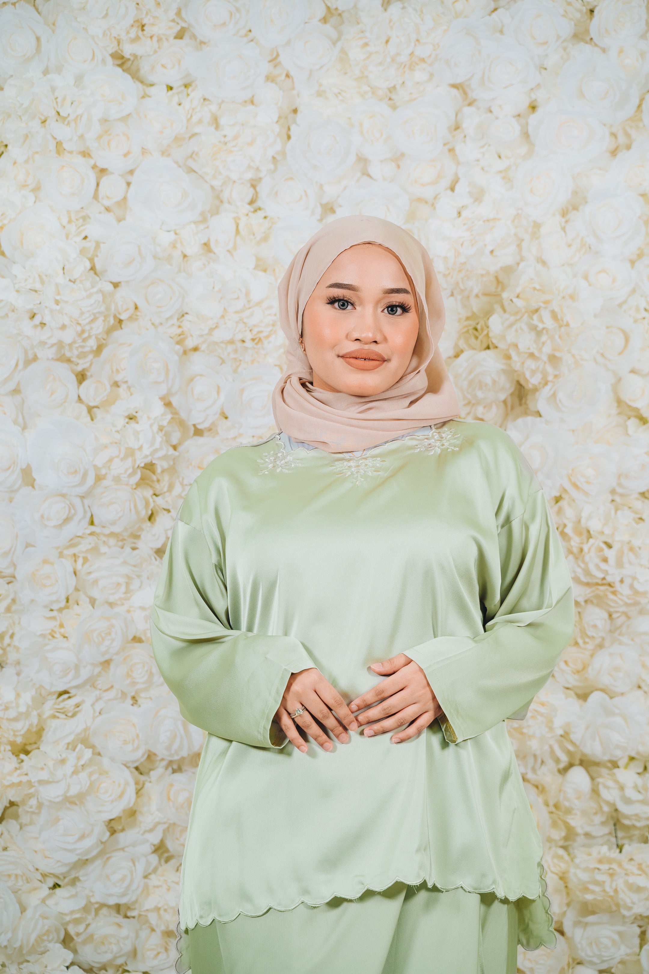 Zahra Embo Sulam Kurung Set