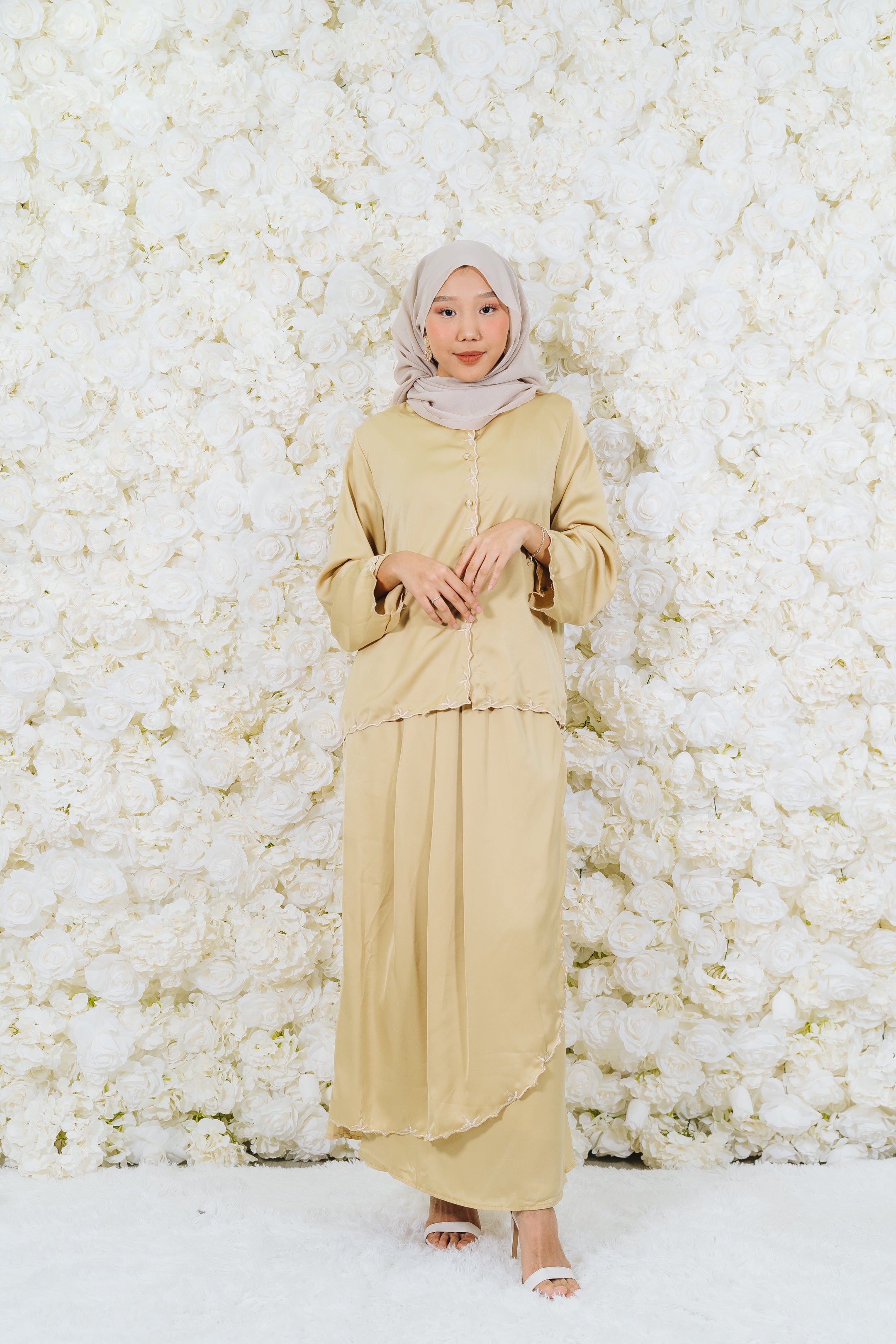 Tilla Leaves Sulam Skirt Set