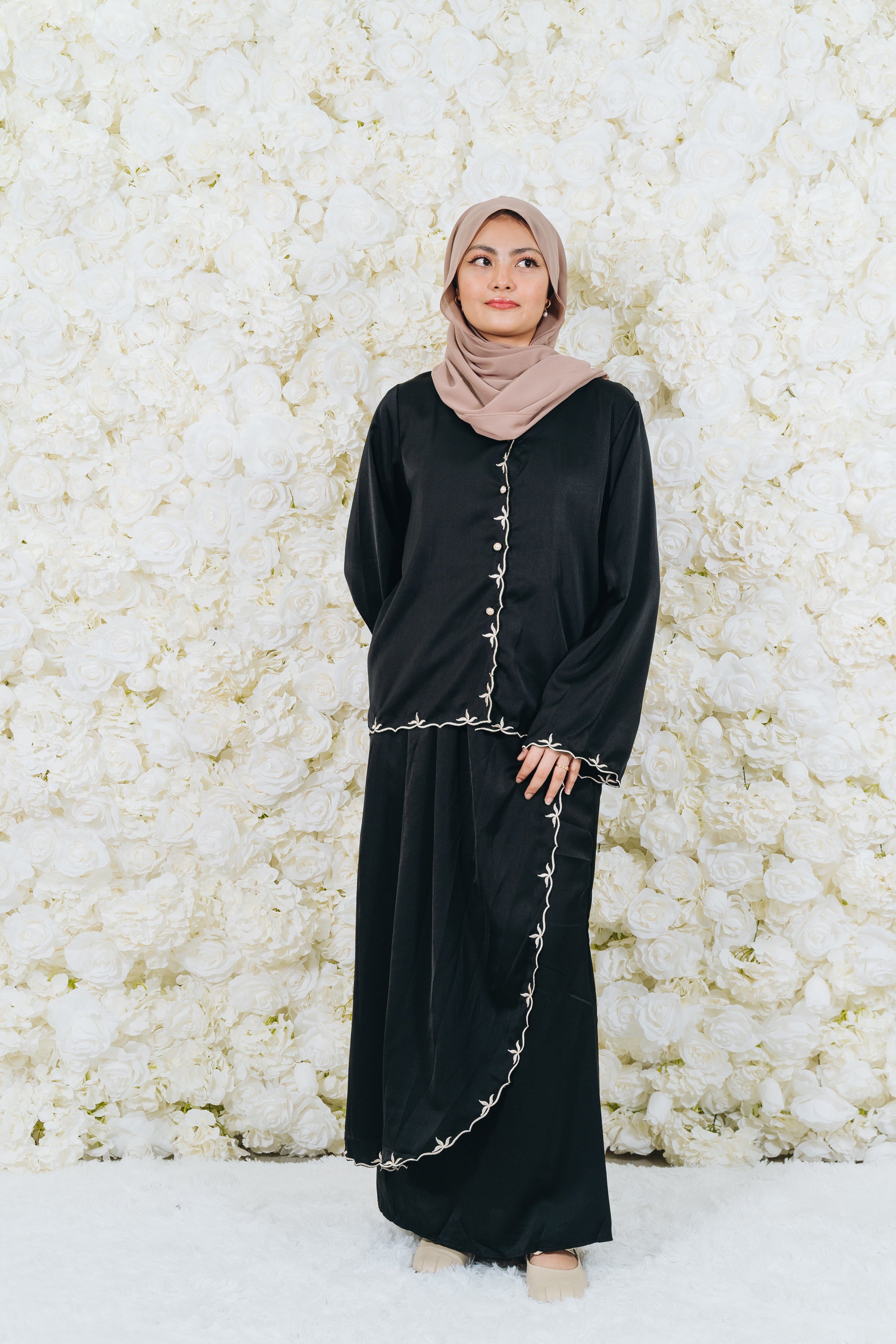 Tilla Leaves Sulam Skirt Set