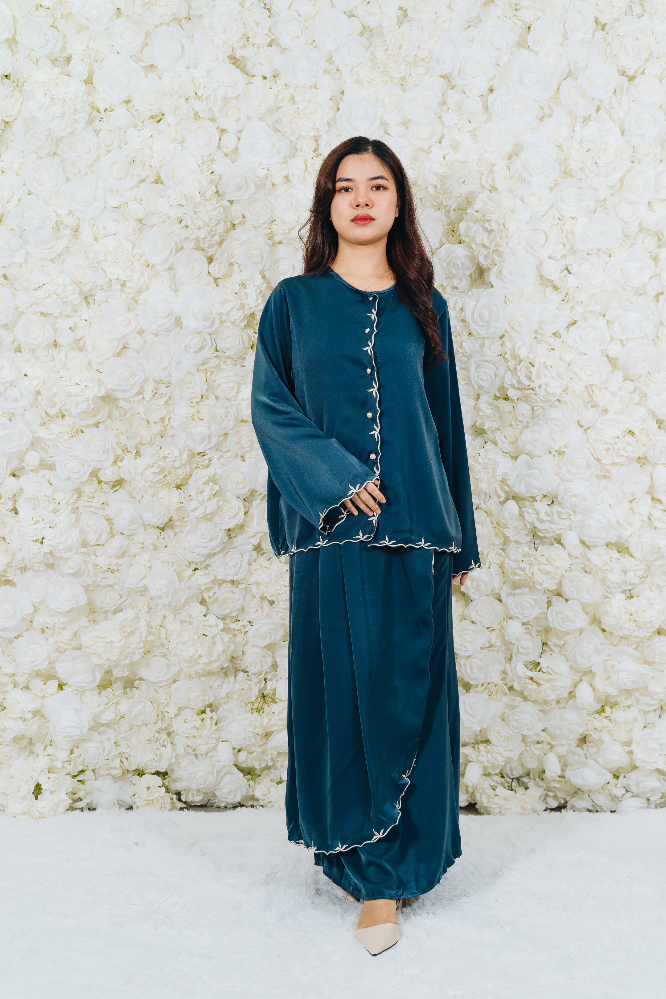 Tilla Leaves Sulam Skirt Set