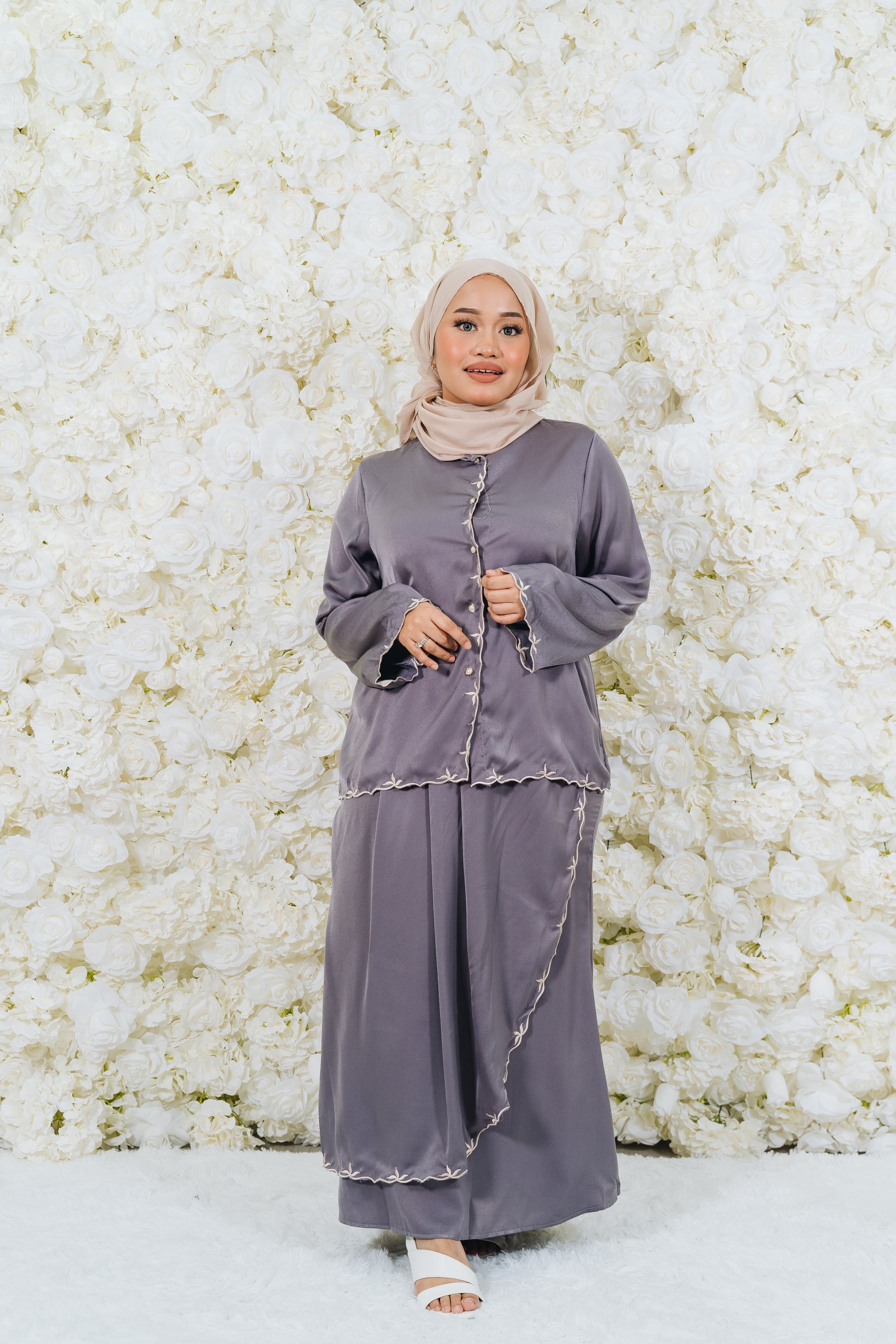 Tilla Leaves Sulam Skirt Set