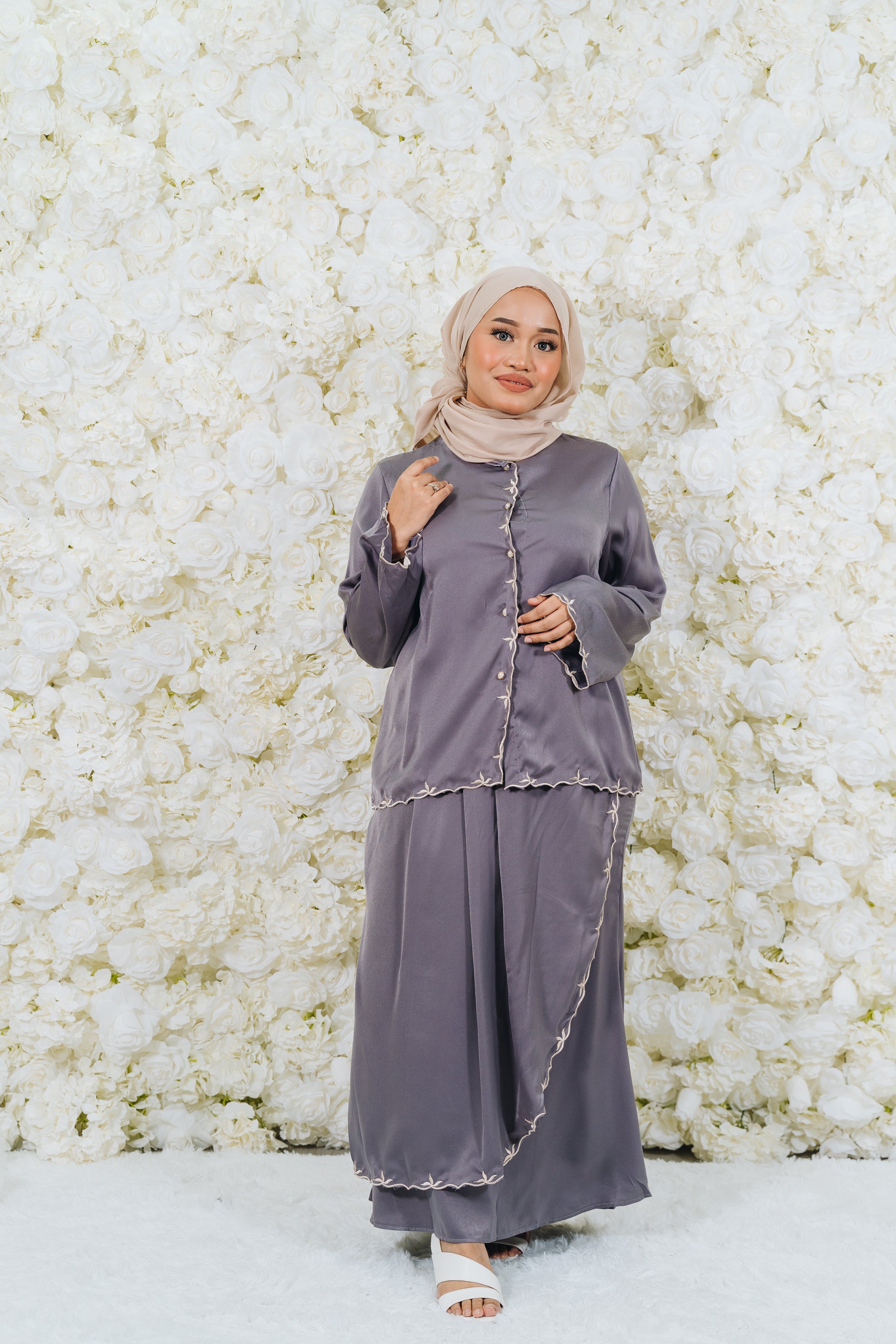 Tilla Leaves Sulam Skirt Set