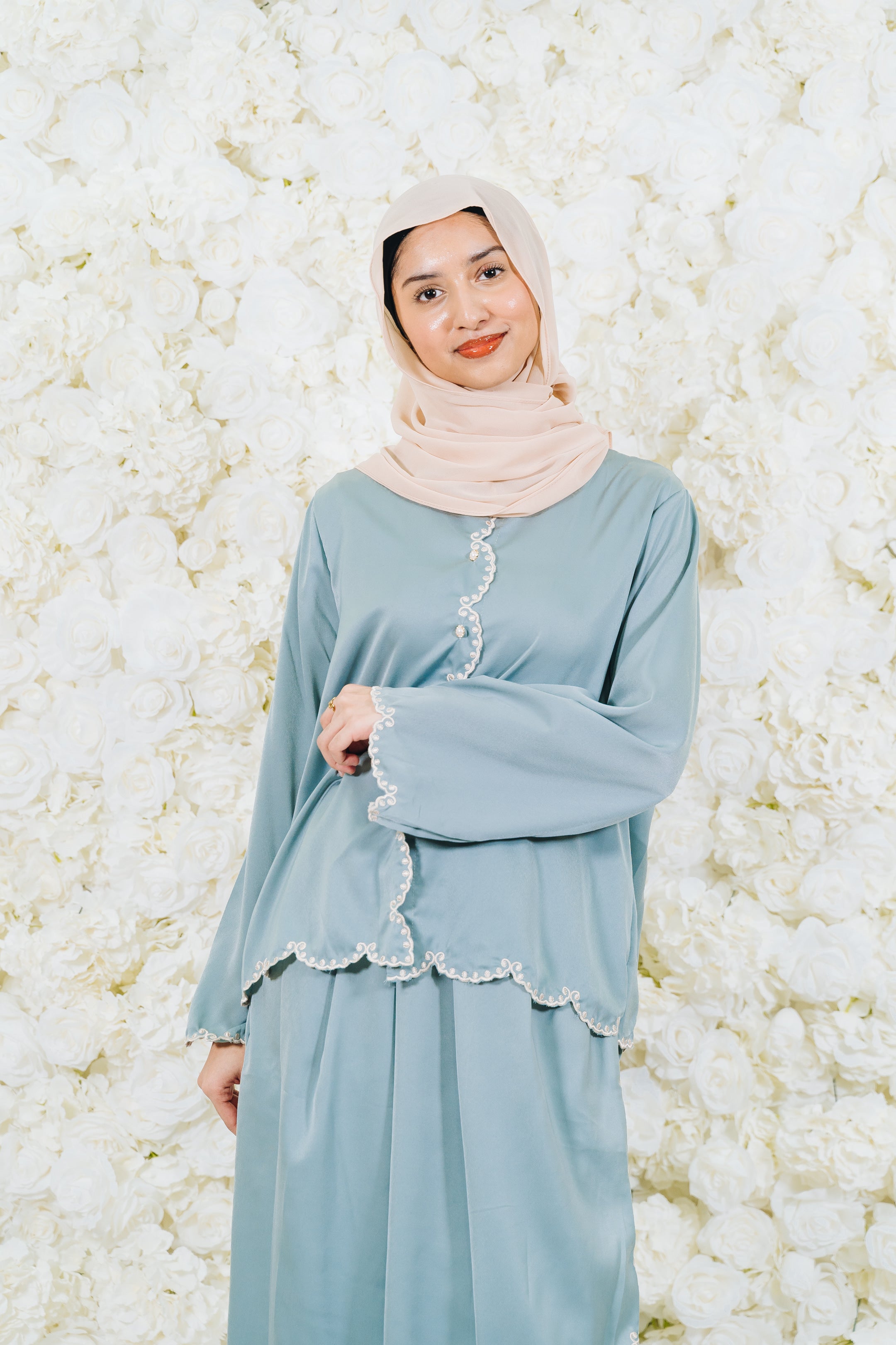 Mira Round Sulam Skirt Set