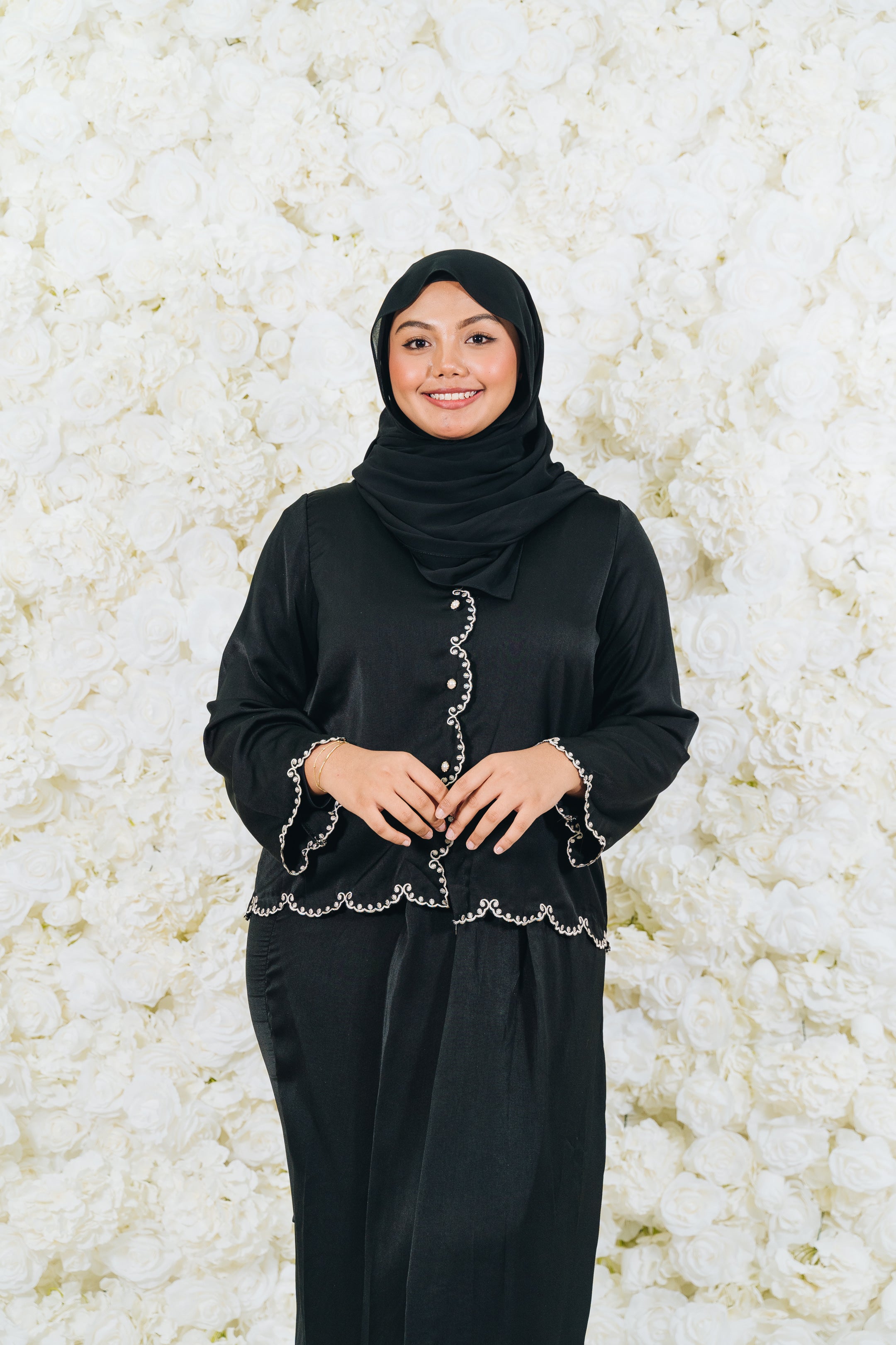 Mira Round Sulam Skirt Set