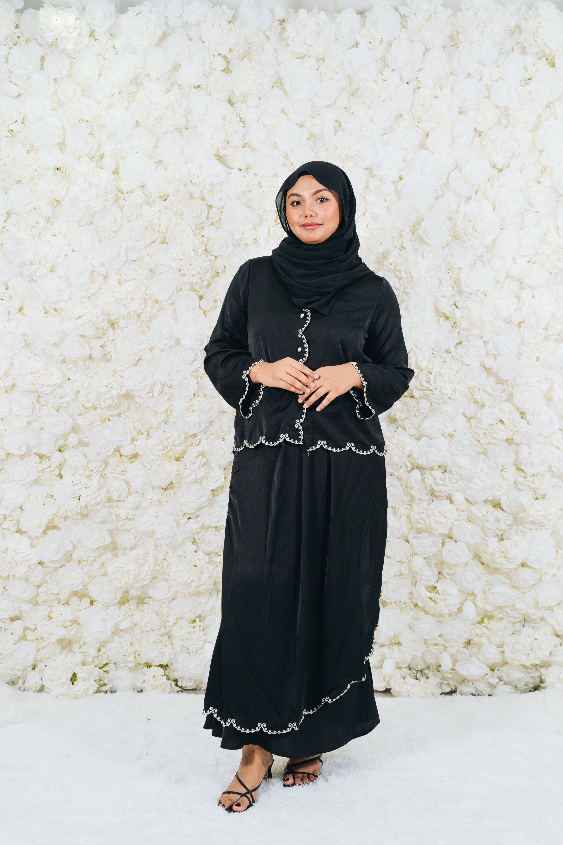 Mira Round Sulam Skirt Set