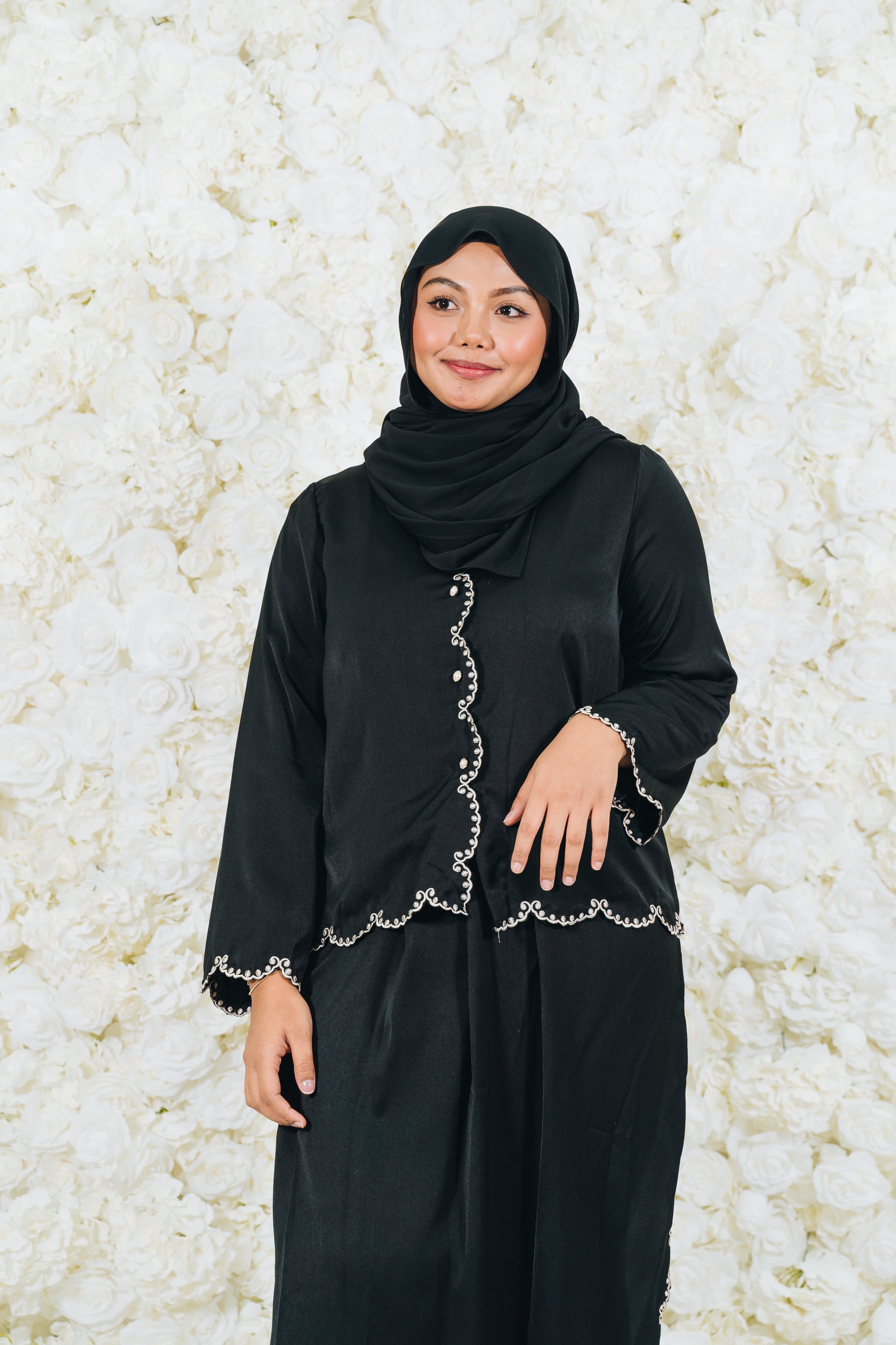 Mira Round Sulam Skirt Set